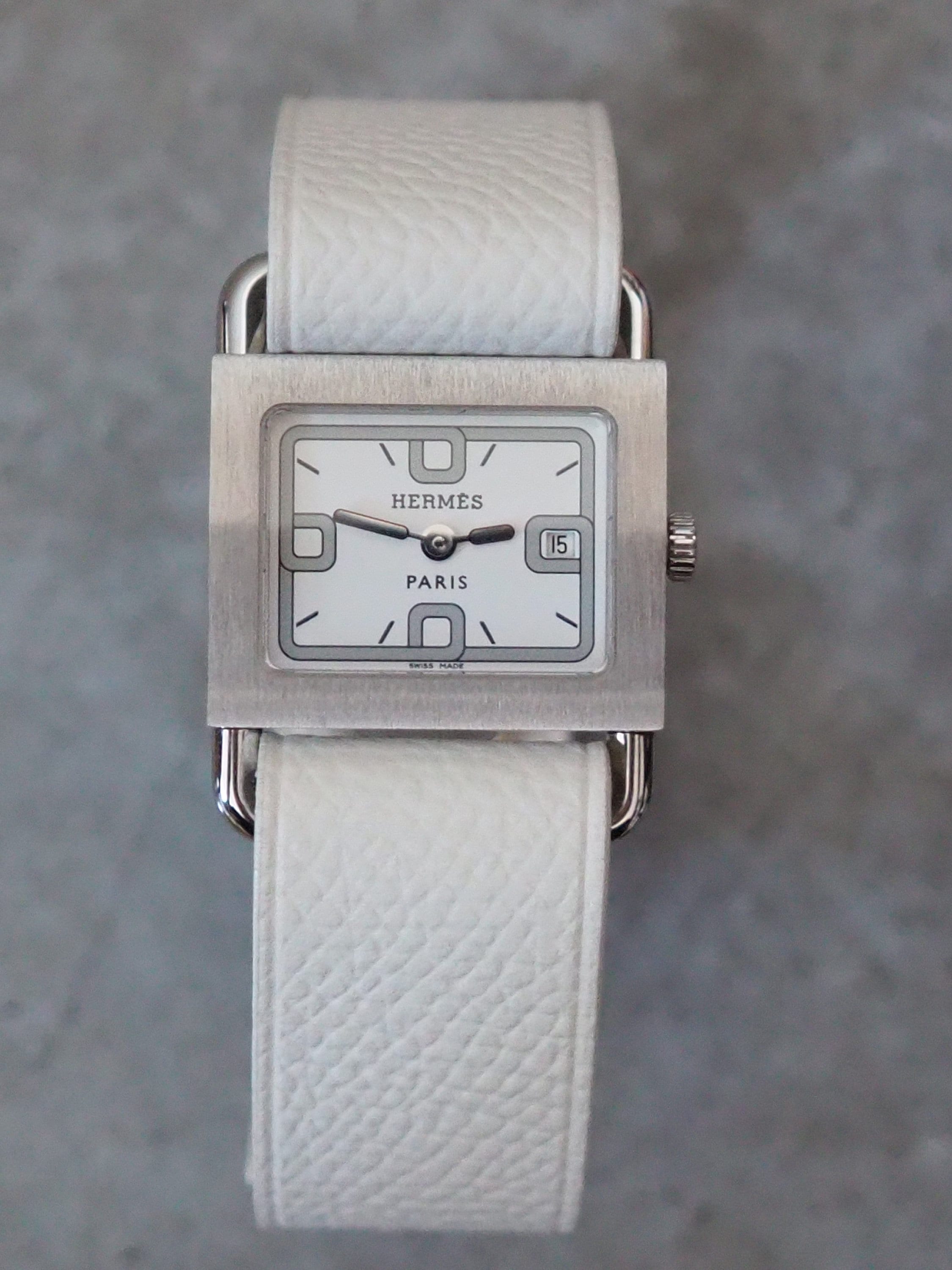 HERMES Valenia Date Silver Dial Quartz Watch Wristwatch Unisex Leather White Band Vintage BA1.210