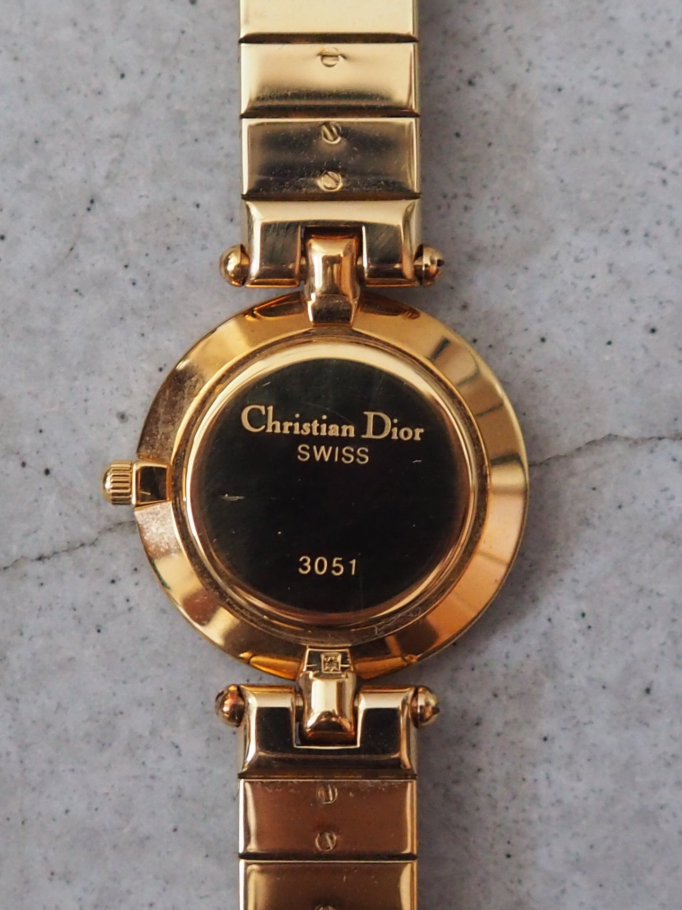 Christian Dior Round Roma Watch Gold Metal Quartz Wristwatch Ladies