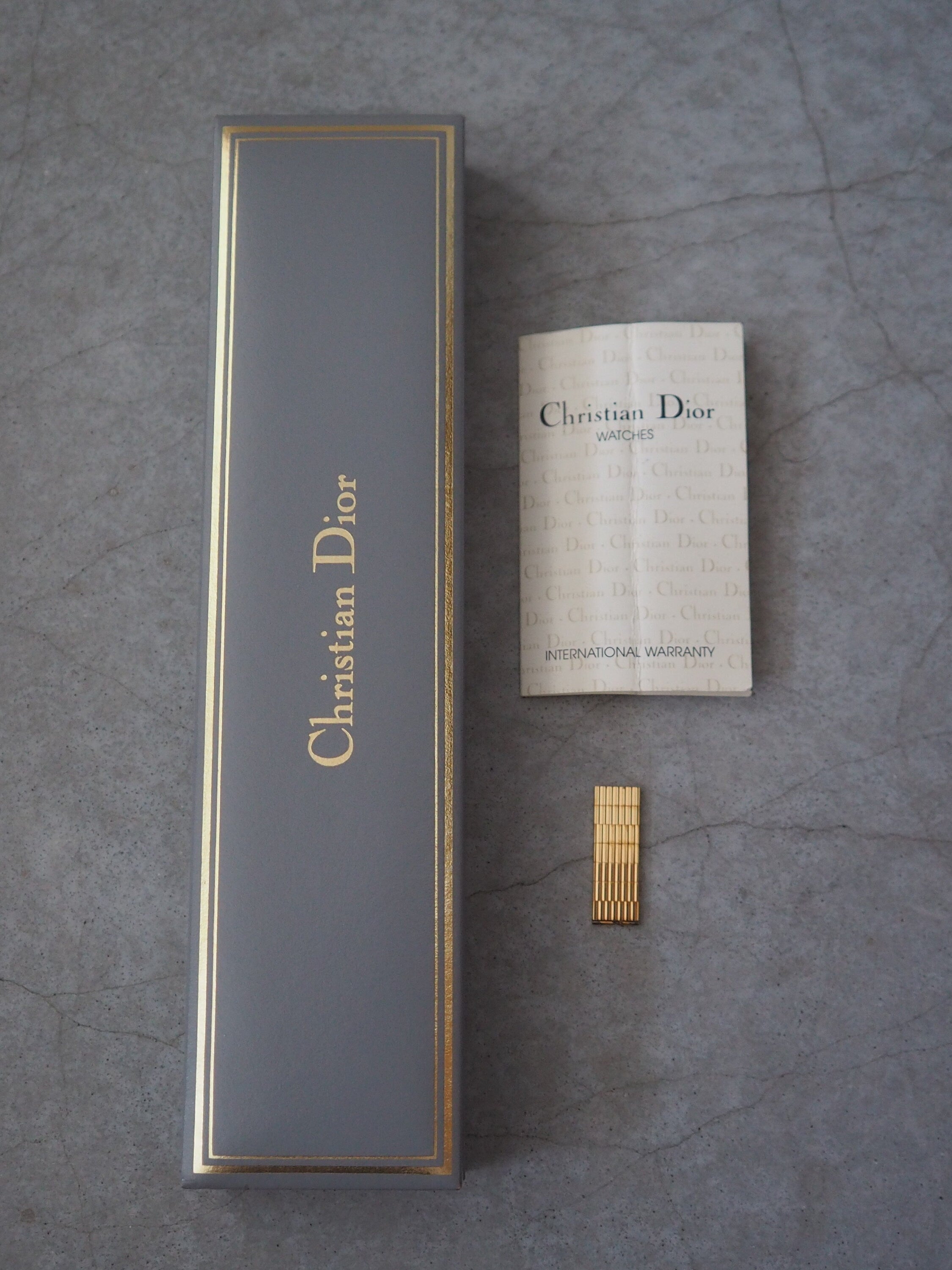 Christian Dior Round Roma Watch Gold Metal Quartz Wristwatch Ladies