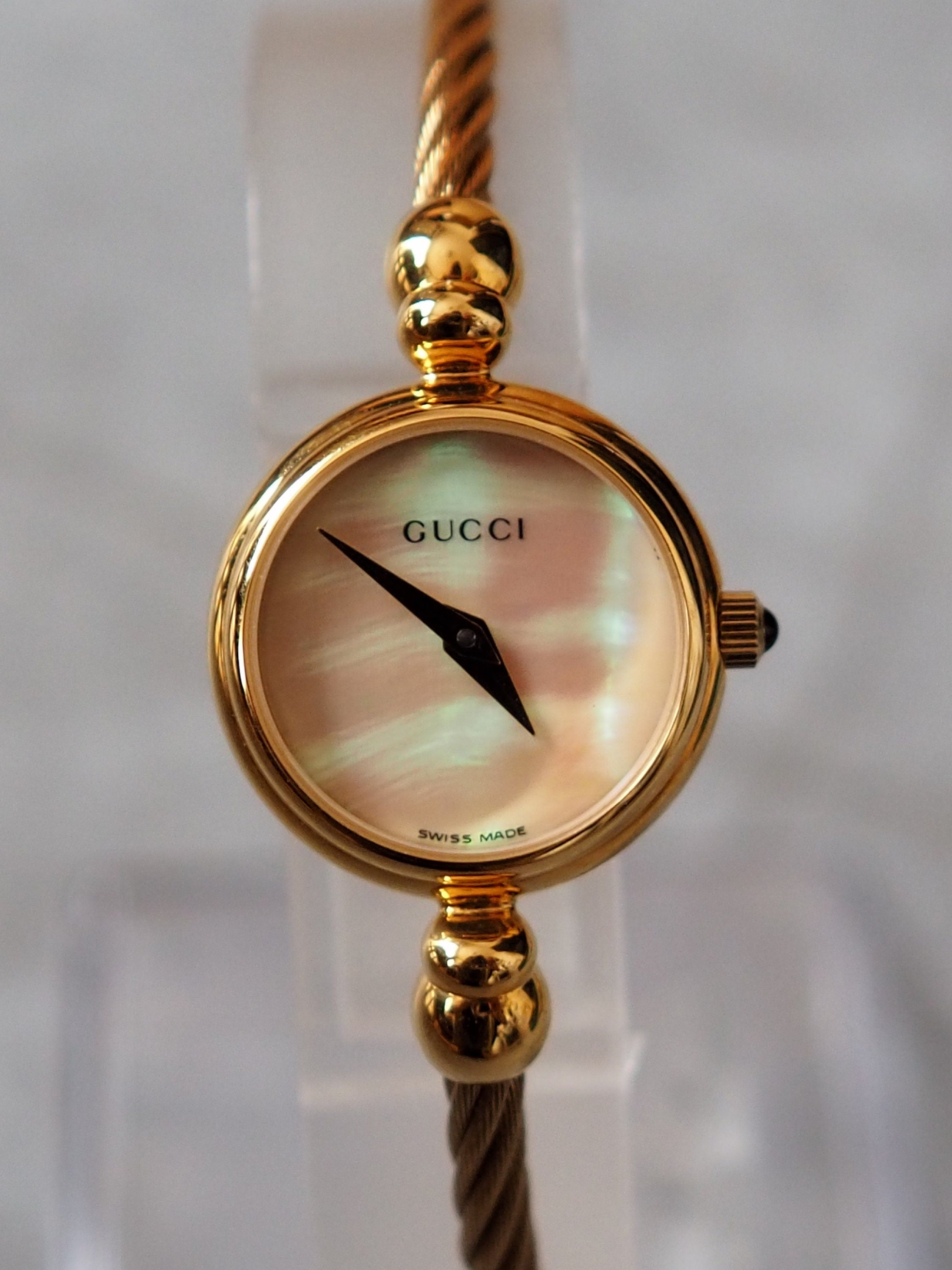 GUCCI Shell Bangle Watch Wristwatch Gold Metal Vintage Authentic