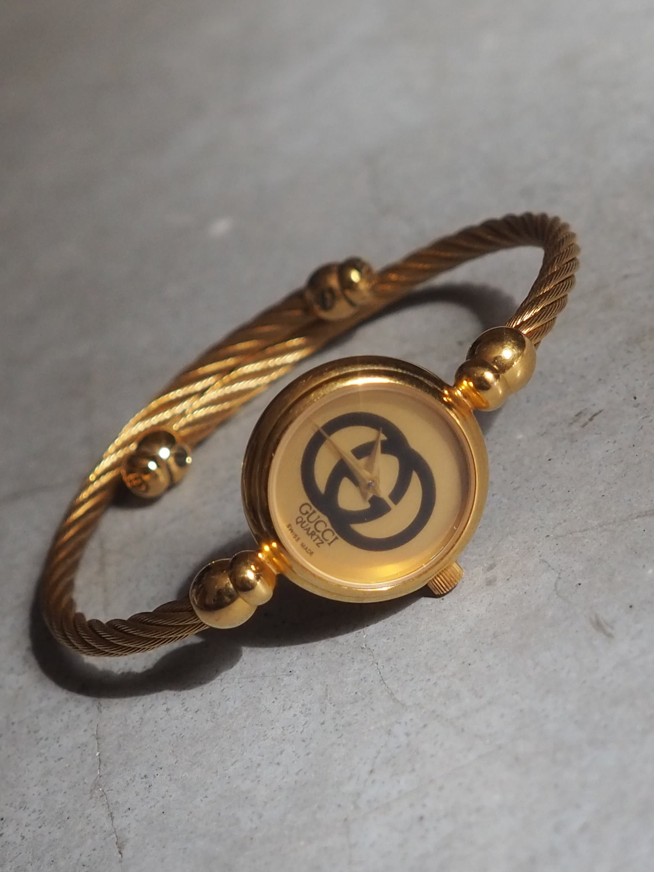 GUCCI GG Bangle Watch Wristwatch Gold Metal Vintage Authentic