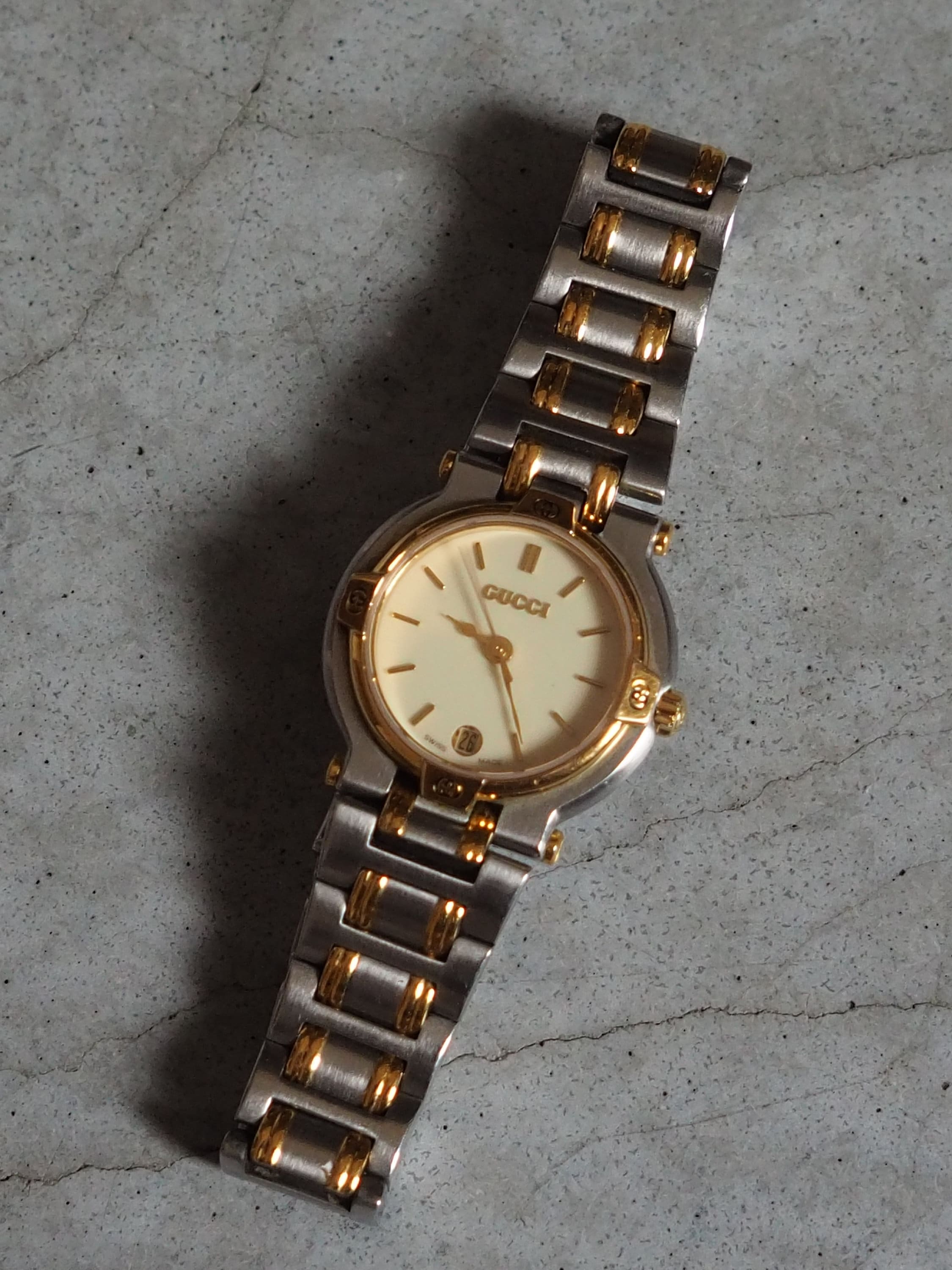 GUCCI Watch Wristwatch GG Gold Silver Metal Old Vintage Authentic