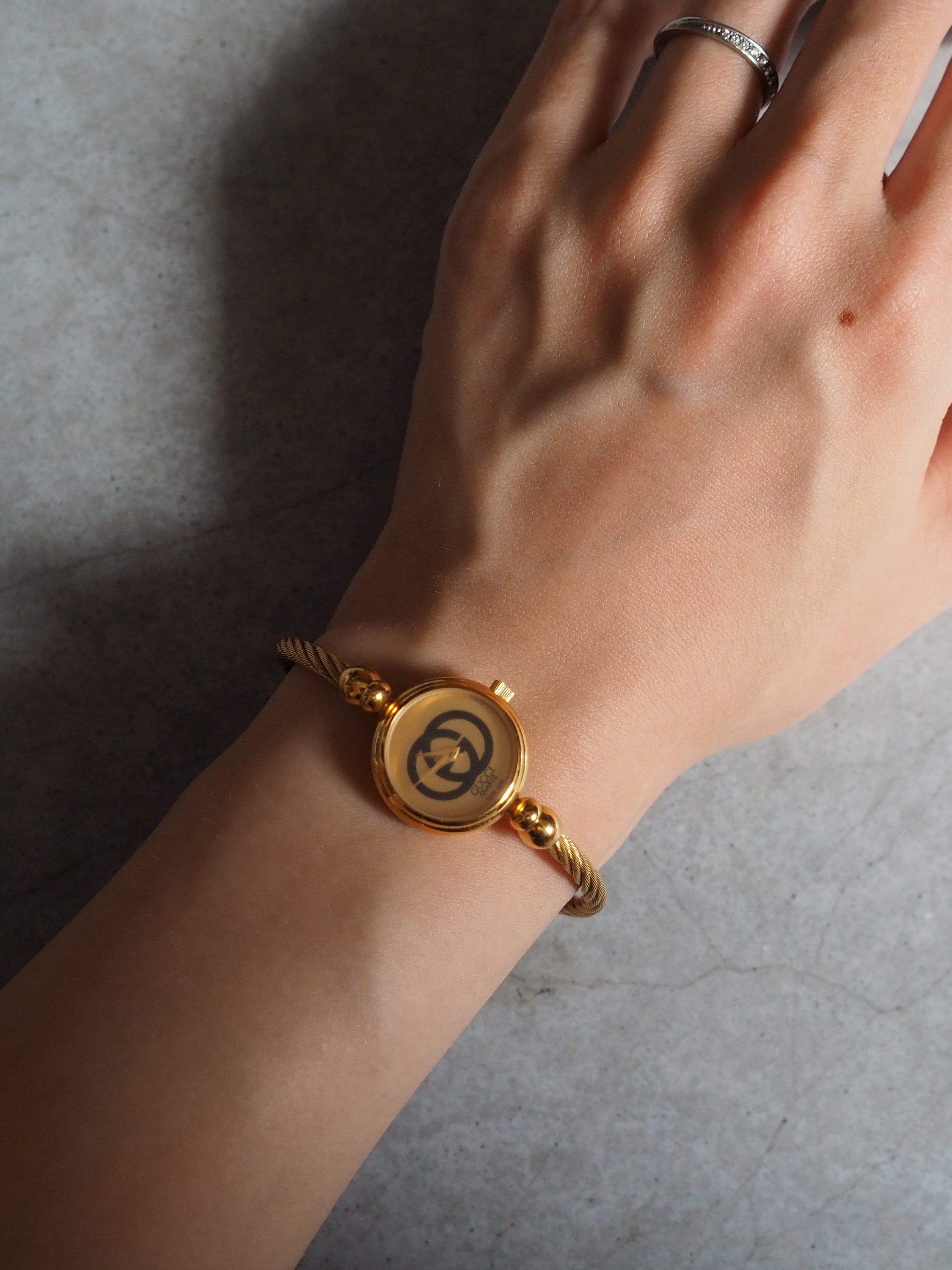 GUCCI GG Bangle Watch Wristwatch Gold Metal Vintage Authentic