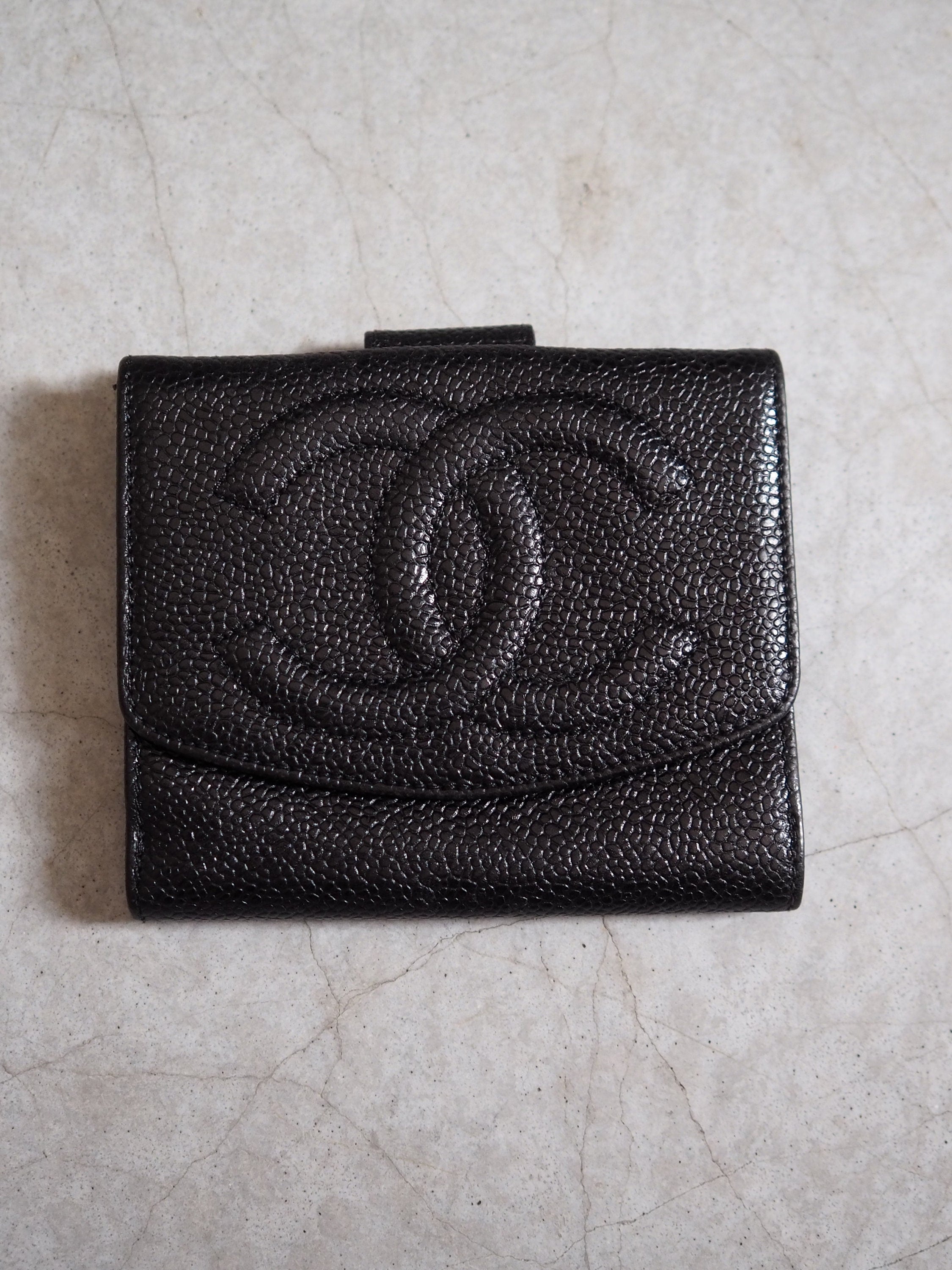 CHANEL Wallet Compact Purse Caviar Skin CC Leather Black Authentic Vintage