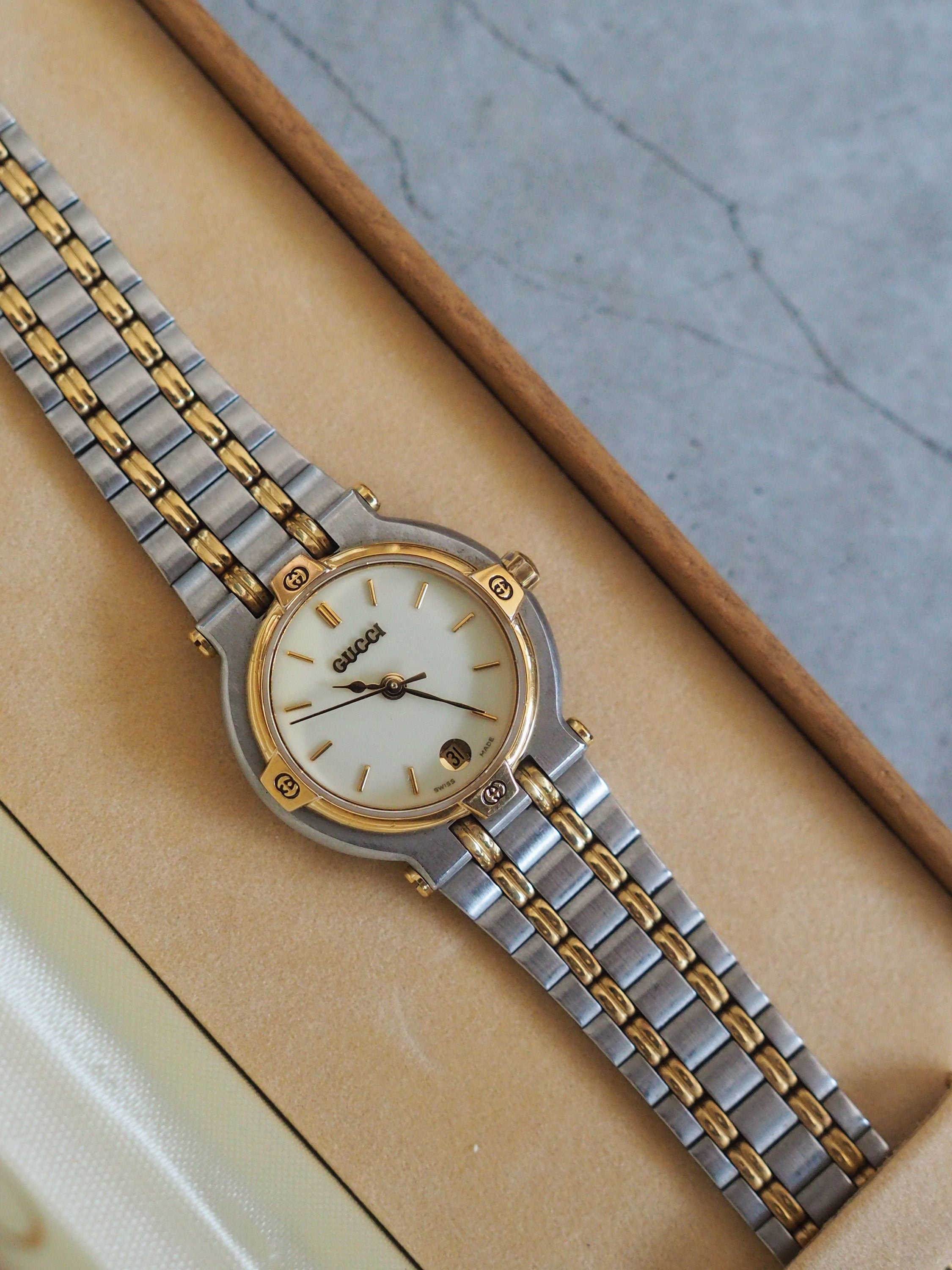 GUCCI Watch Wristwatch GG Gold Silver Metal Old Vintage Authentic