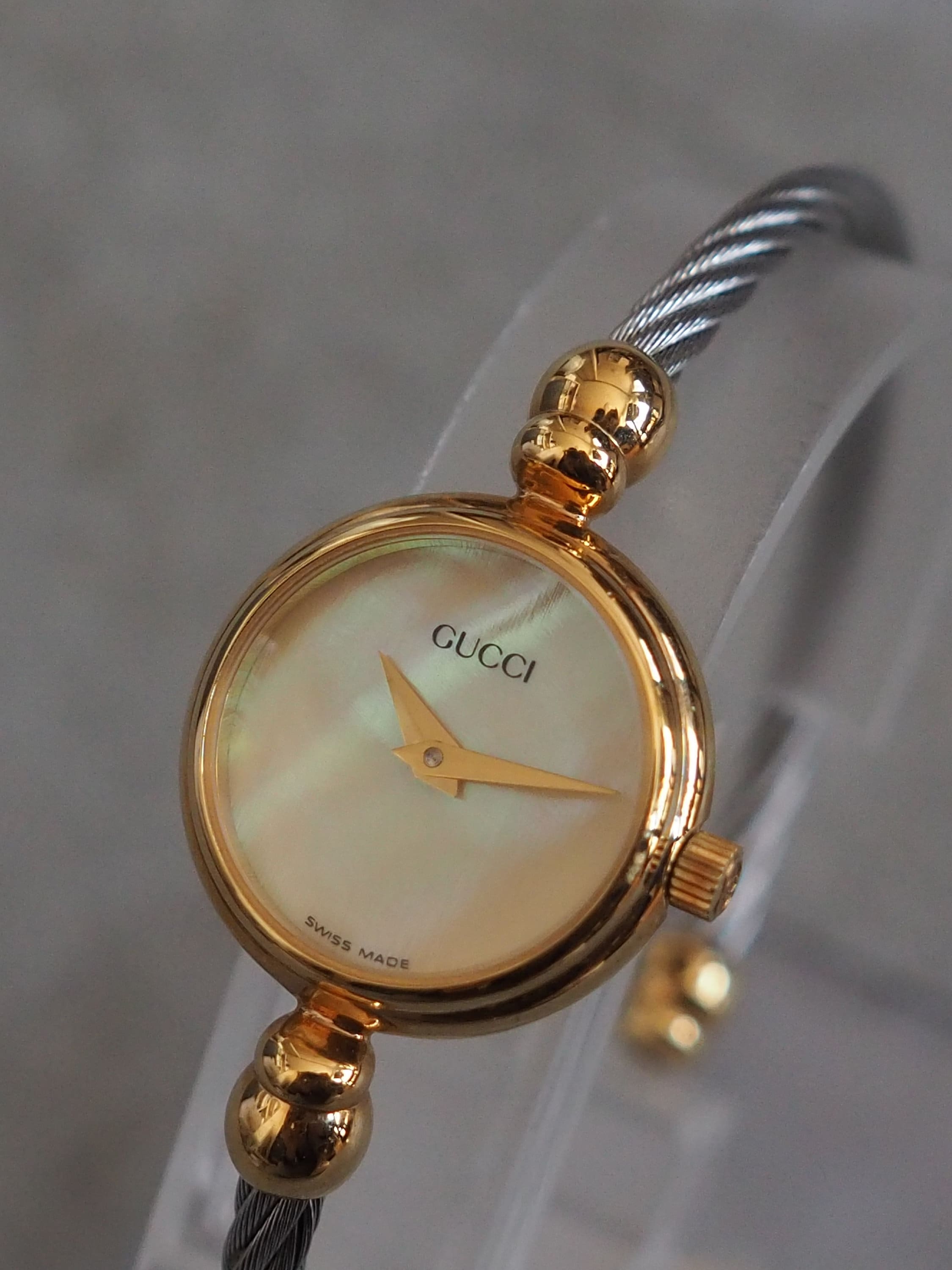 GUCCI Shell Bangle Watch Wristwatch Gold Silver Metal Vintage Authentic