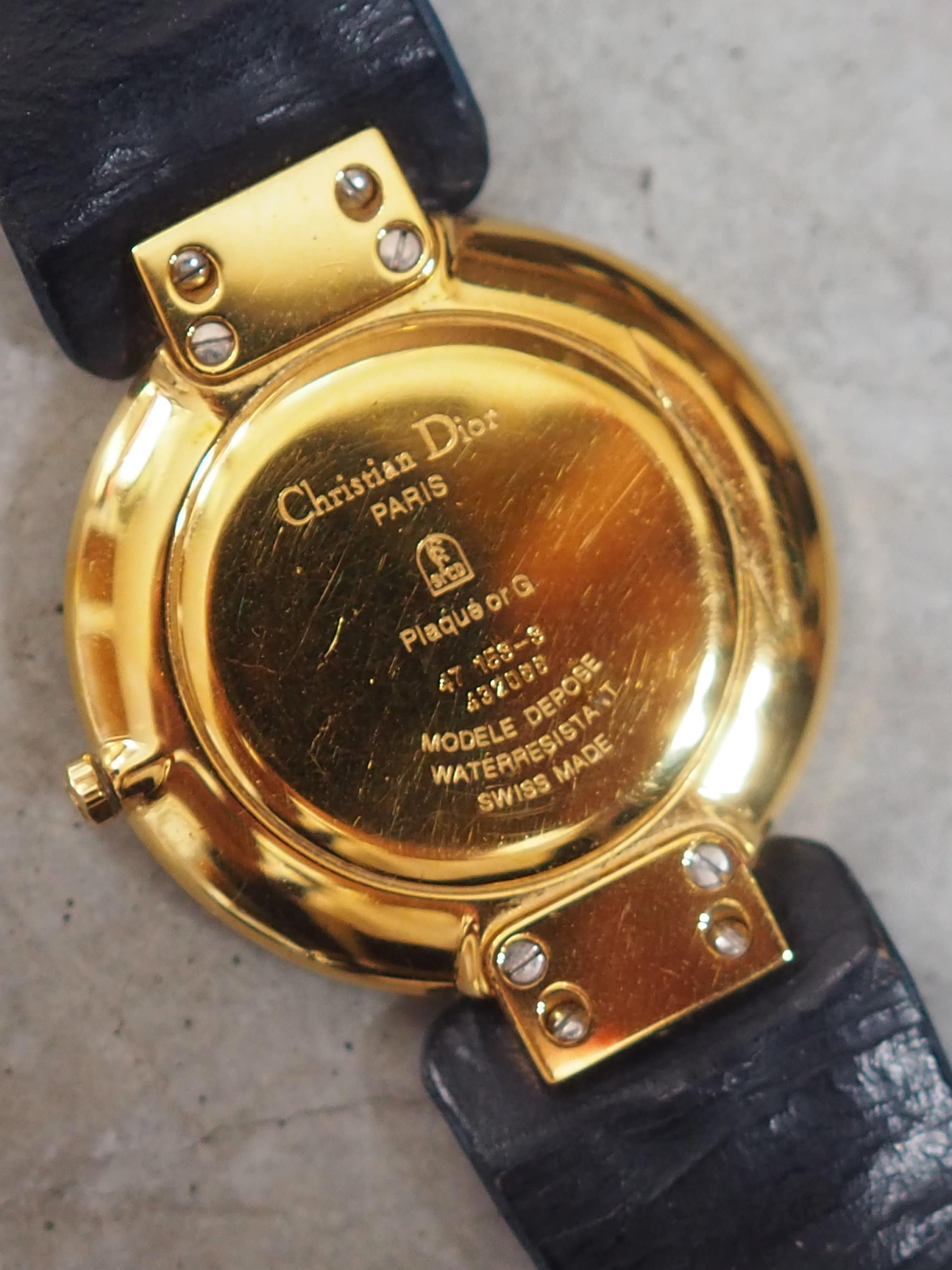 Christian Dior Bagheera Shell Watch Gold Metal Quartz Wristwatch Unisex