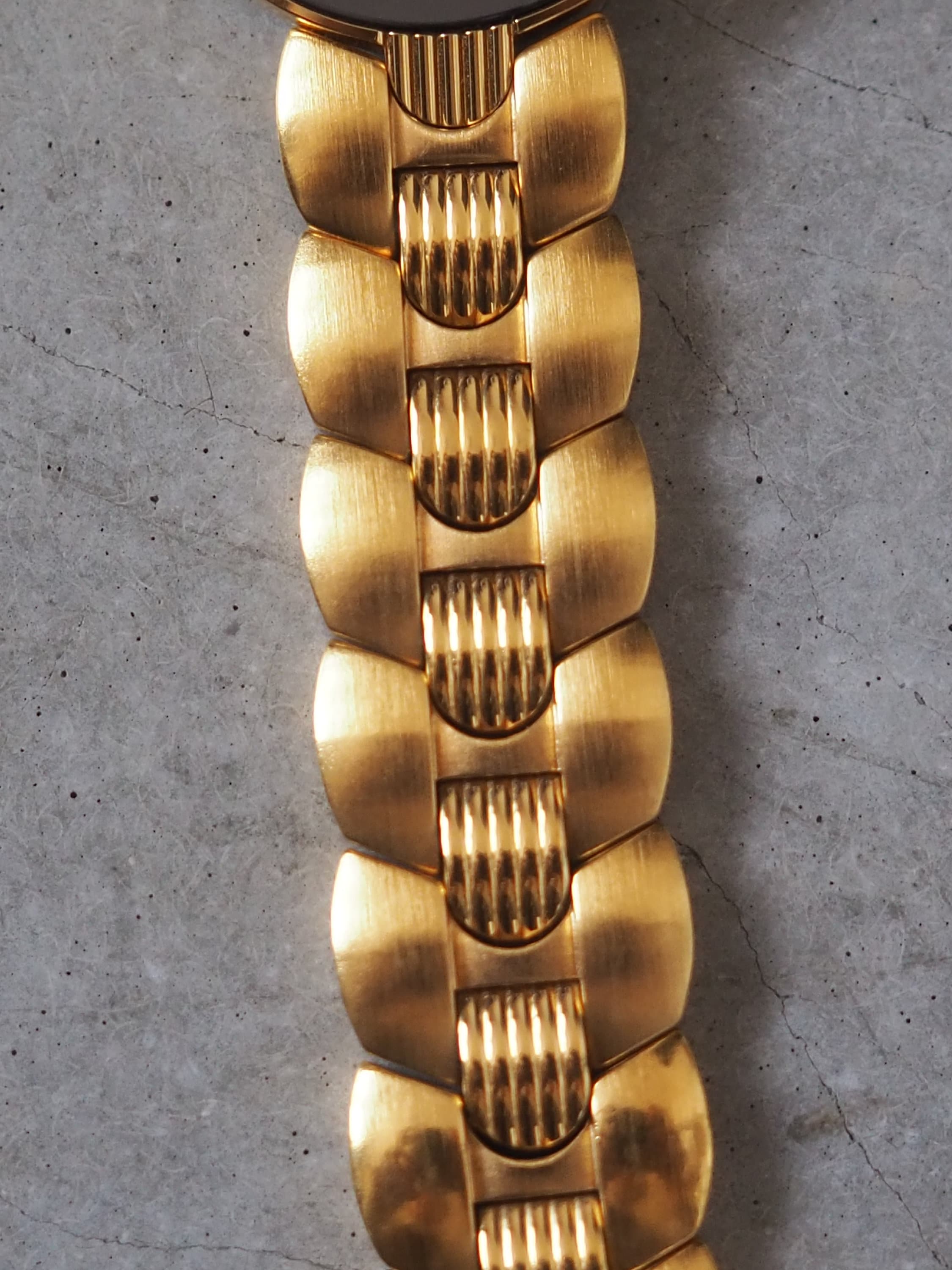 Christian Dior Bagheera Watch Gold Metal Quartz Black Moon Wristwatch Ladies