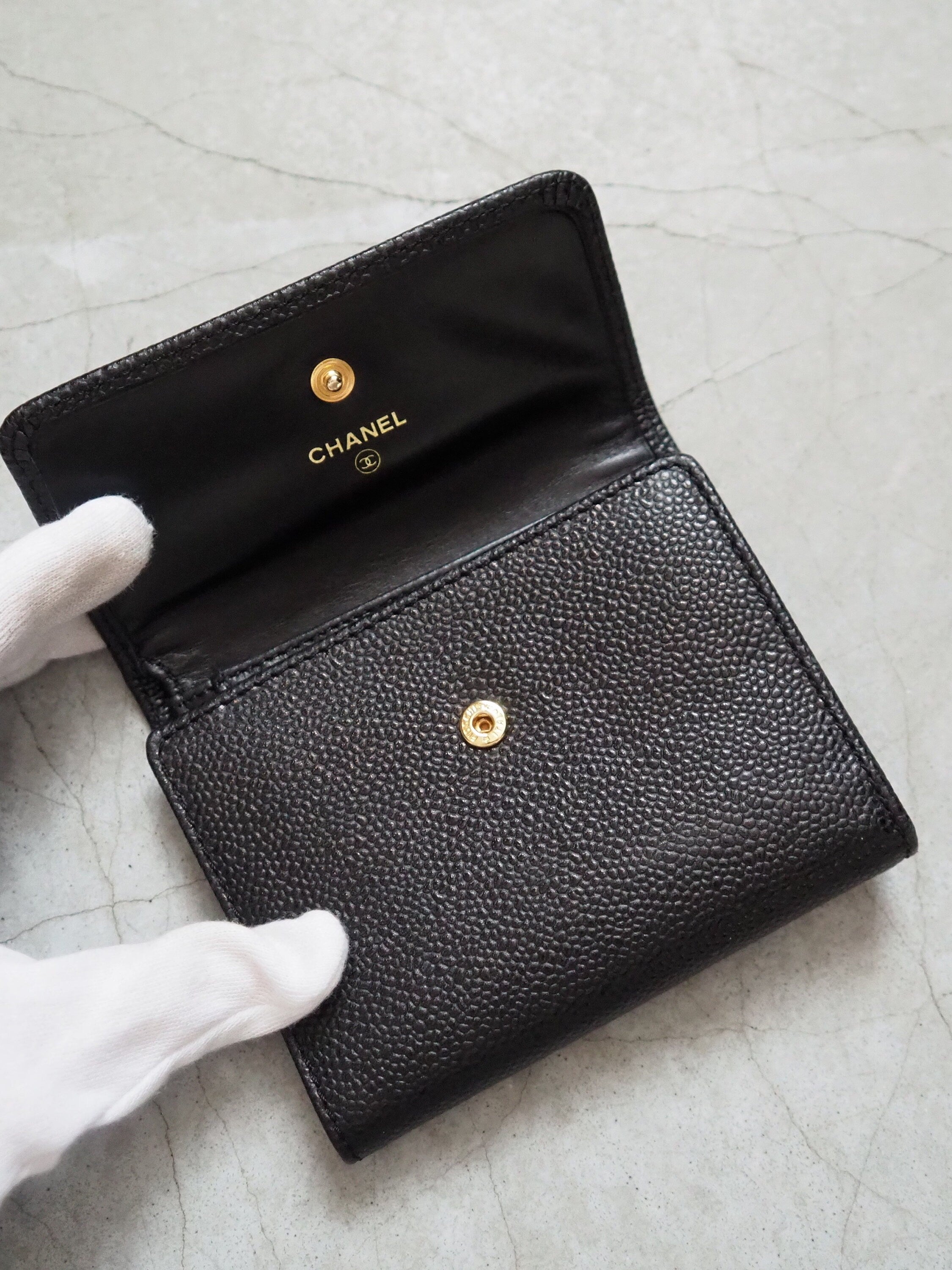 CHANEL COCO Tri-fold Wallet Purse Caviar Skin Leather Black Authentic Vintage Box