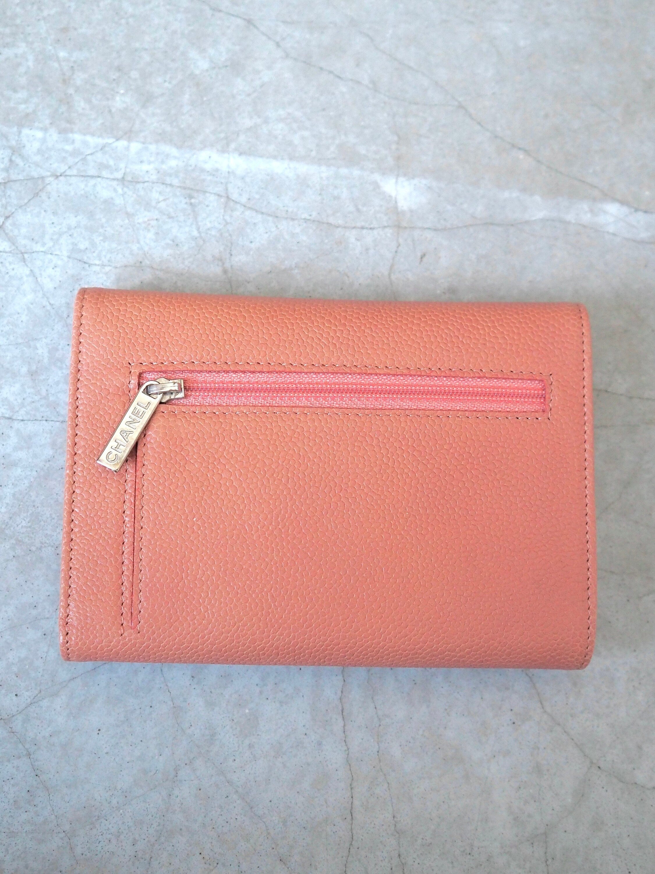 CHANEL COCO Tri-fold Wallet Purse Caviar Skin Leather Pink Authentic Vintage Box