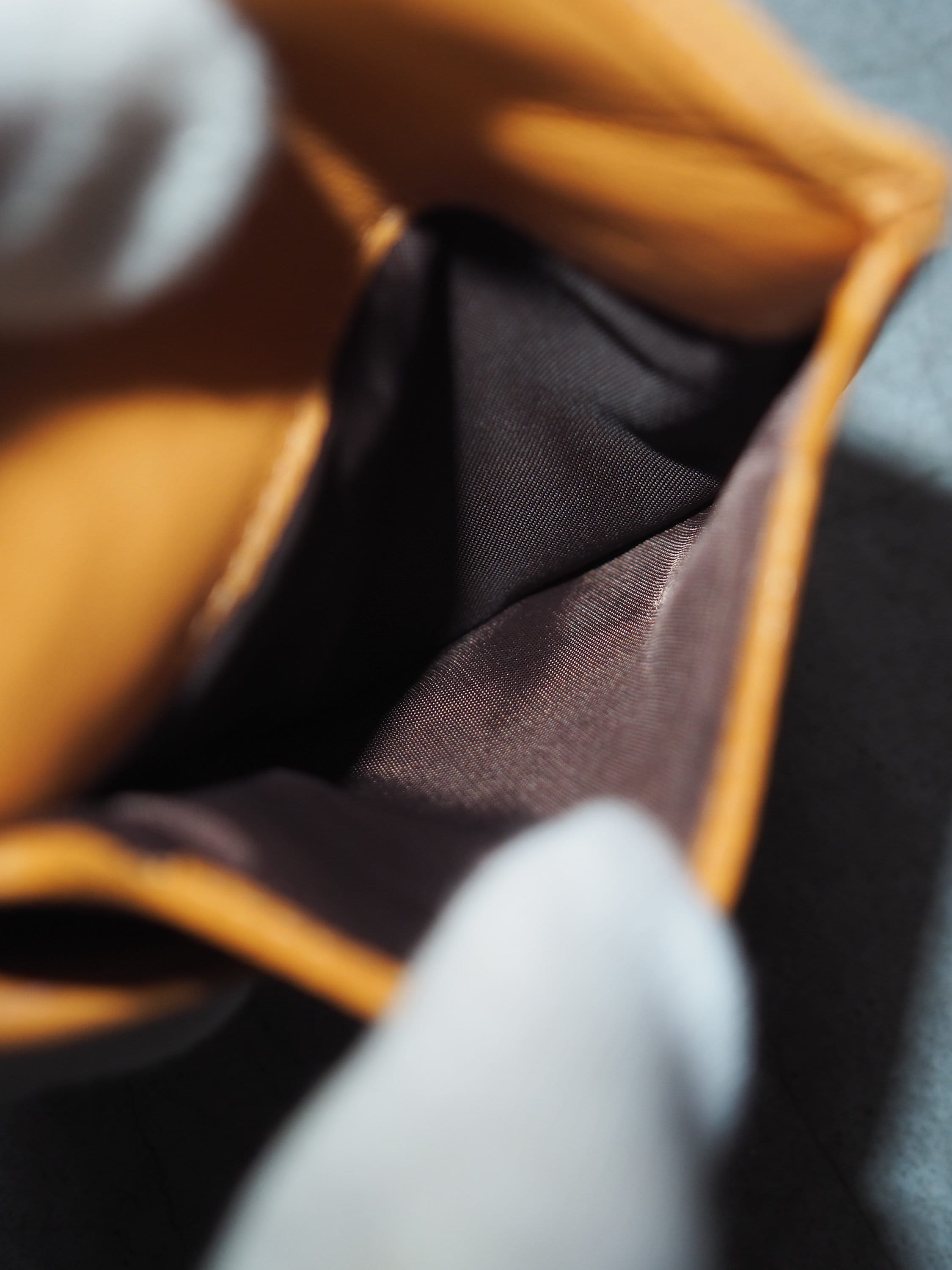 LOEWE Anagram Coin Case Purse Camel Leather Vintage Authentic