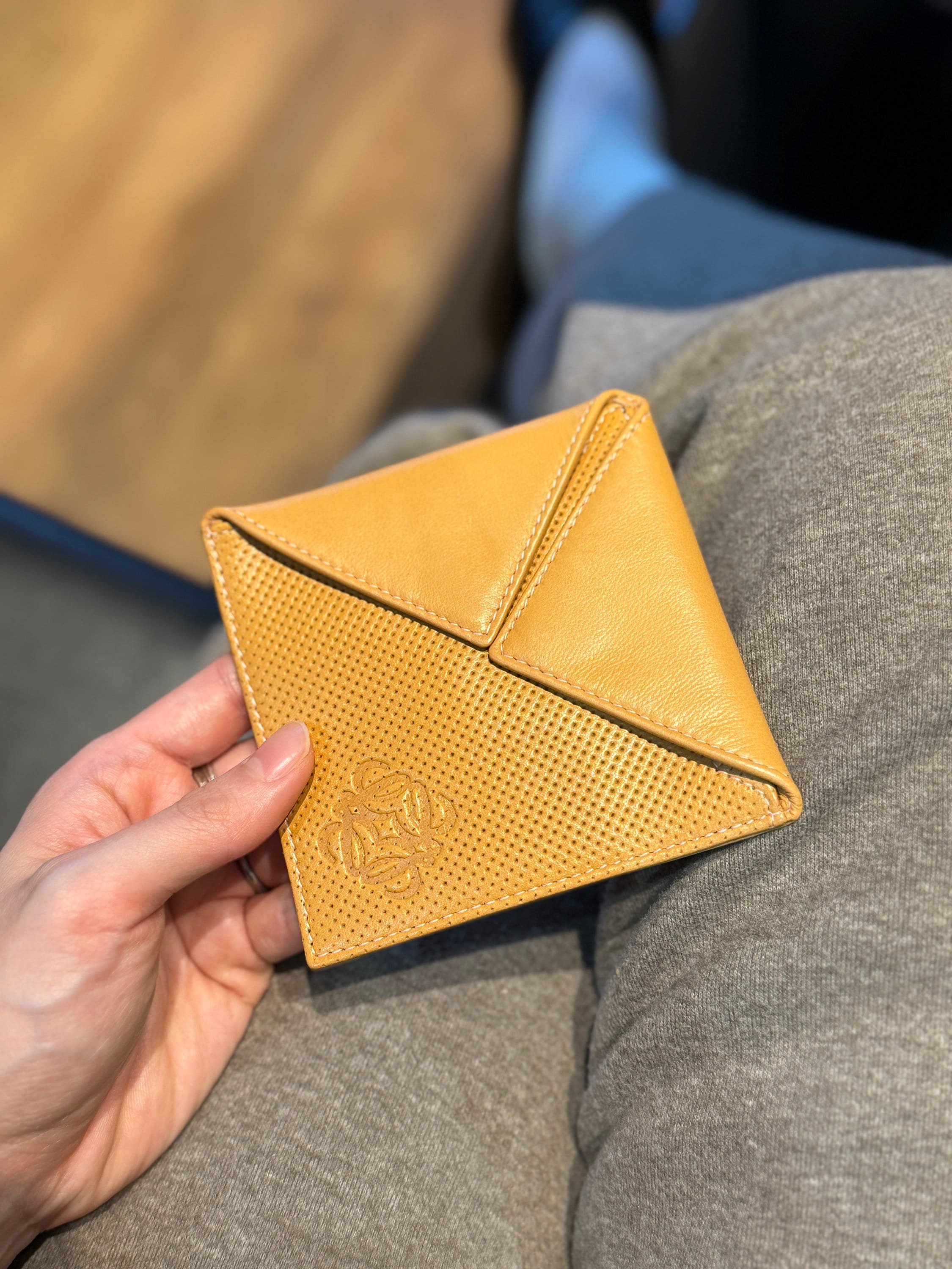 LOEWE Anagram Coin Case Purse Camel Leather Vintage Authentic