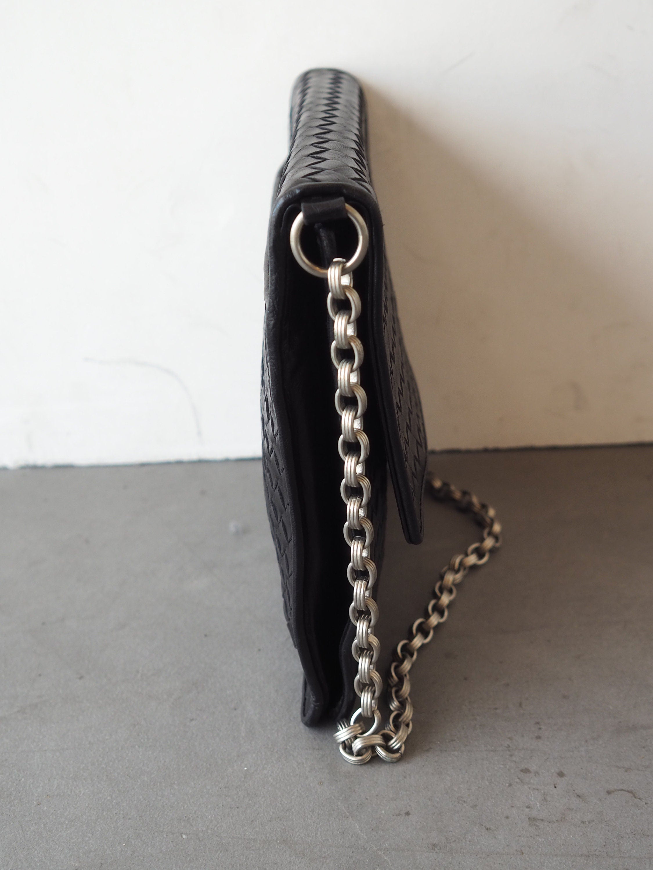 BOTTEGA VENETA Intrechart Shoulder bag Black Silver Chain Leather Vintage Authentic