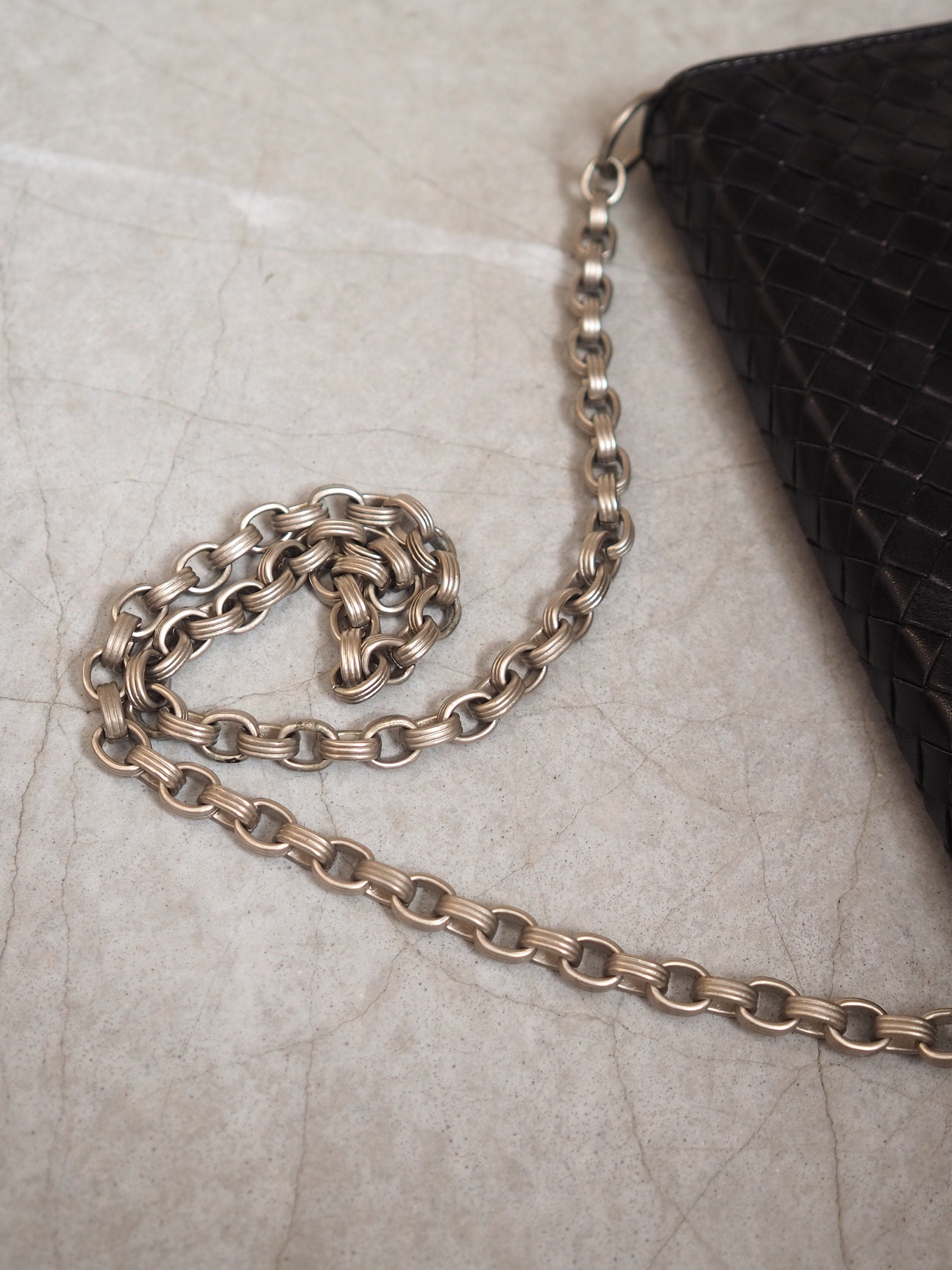 BOTTEGA VENETA Intrechart Shoulder bag Black Silver Chain Leather Vintage Authentic