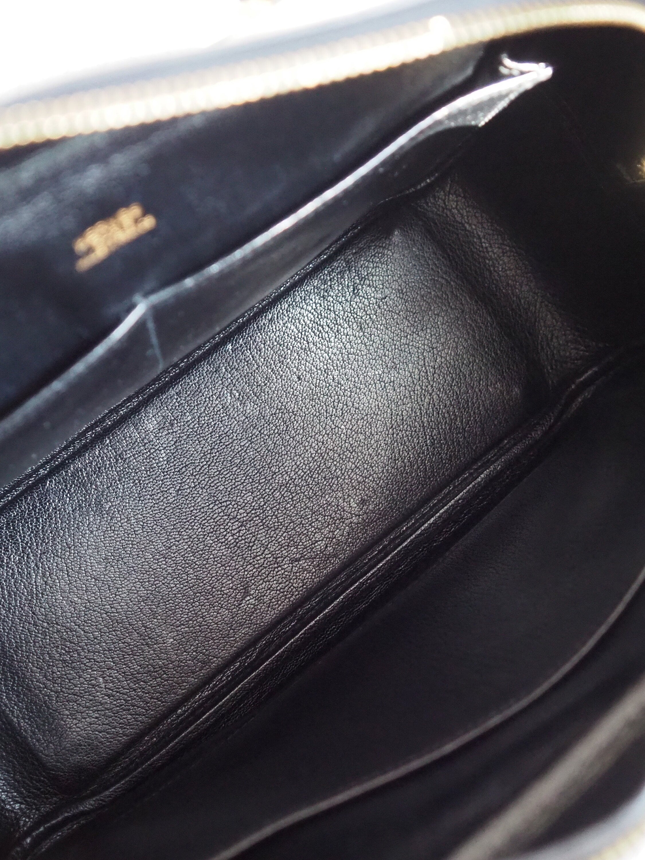 HERMES Plume 28 Handbag Black Leather Box calf Gold Metal Vintage Authentic