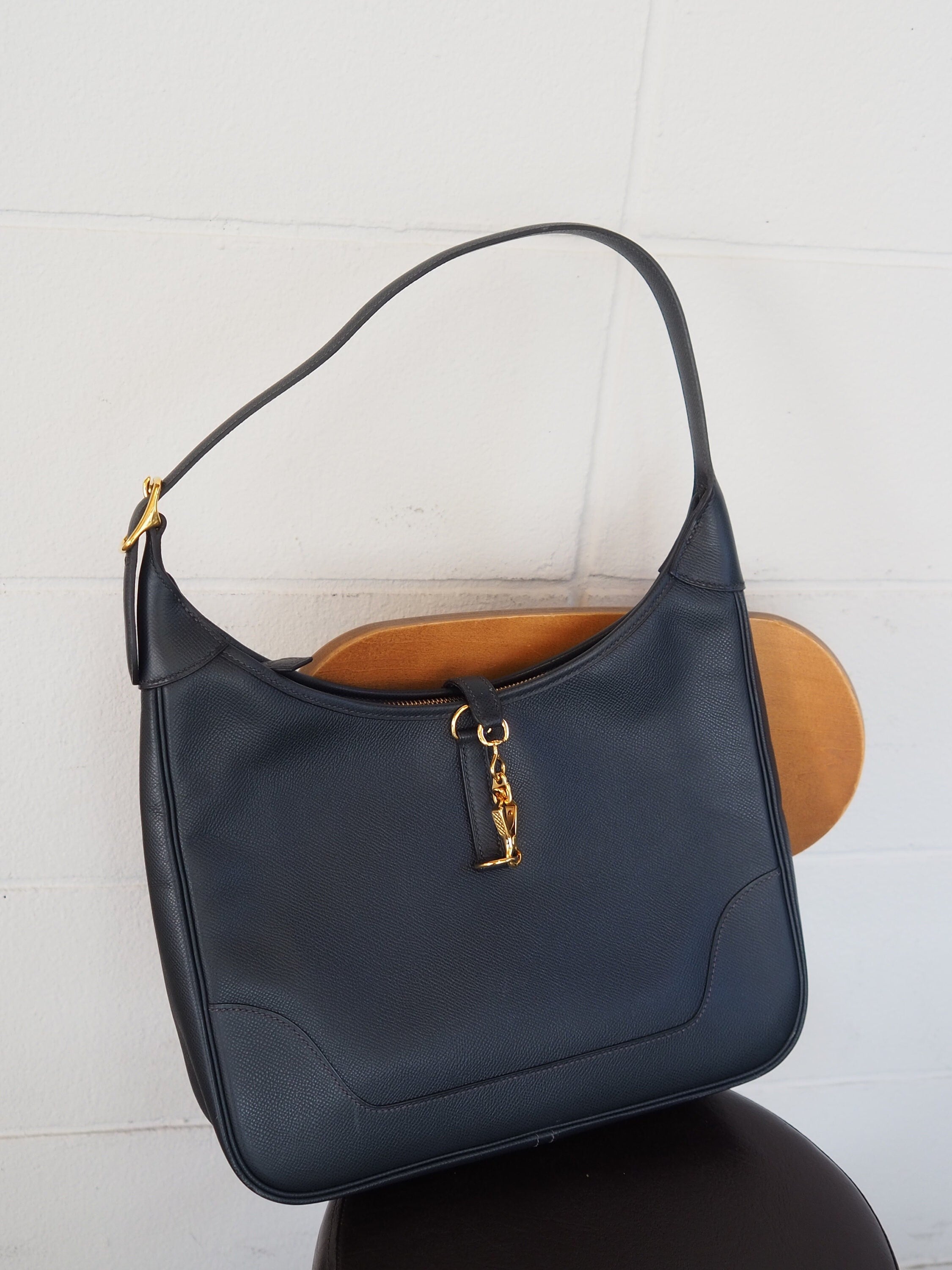 HERMES Trim 31 Handbag Blue Indigo Leather Couchevel Gold Metal Vintage Authentic