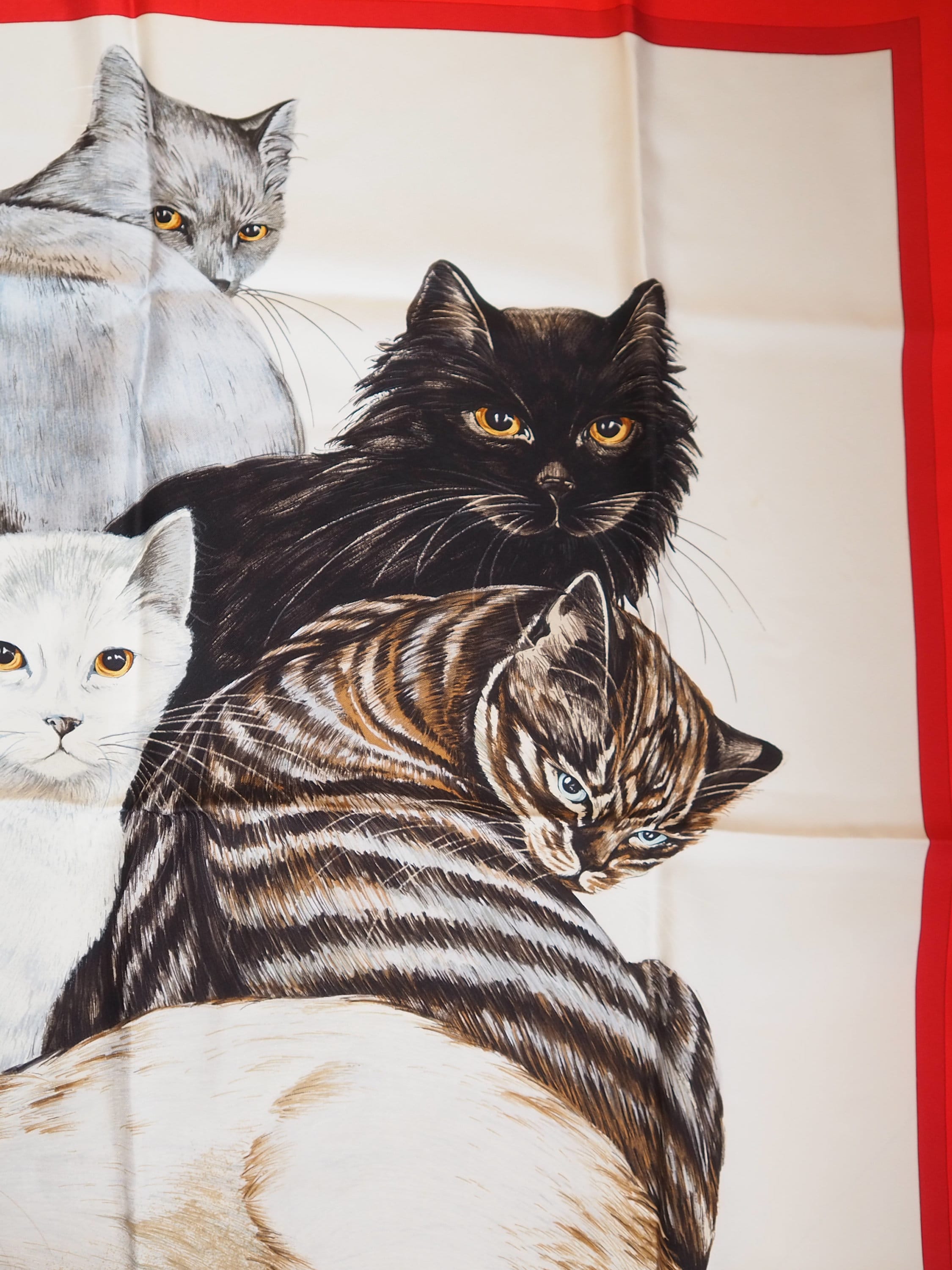 HERMES " Les Chats " Cat Scarf Carre 90 Black Red White Vintage Authentic RARE