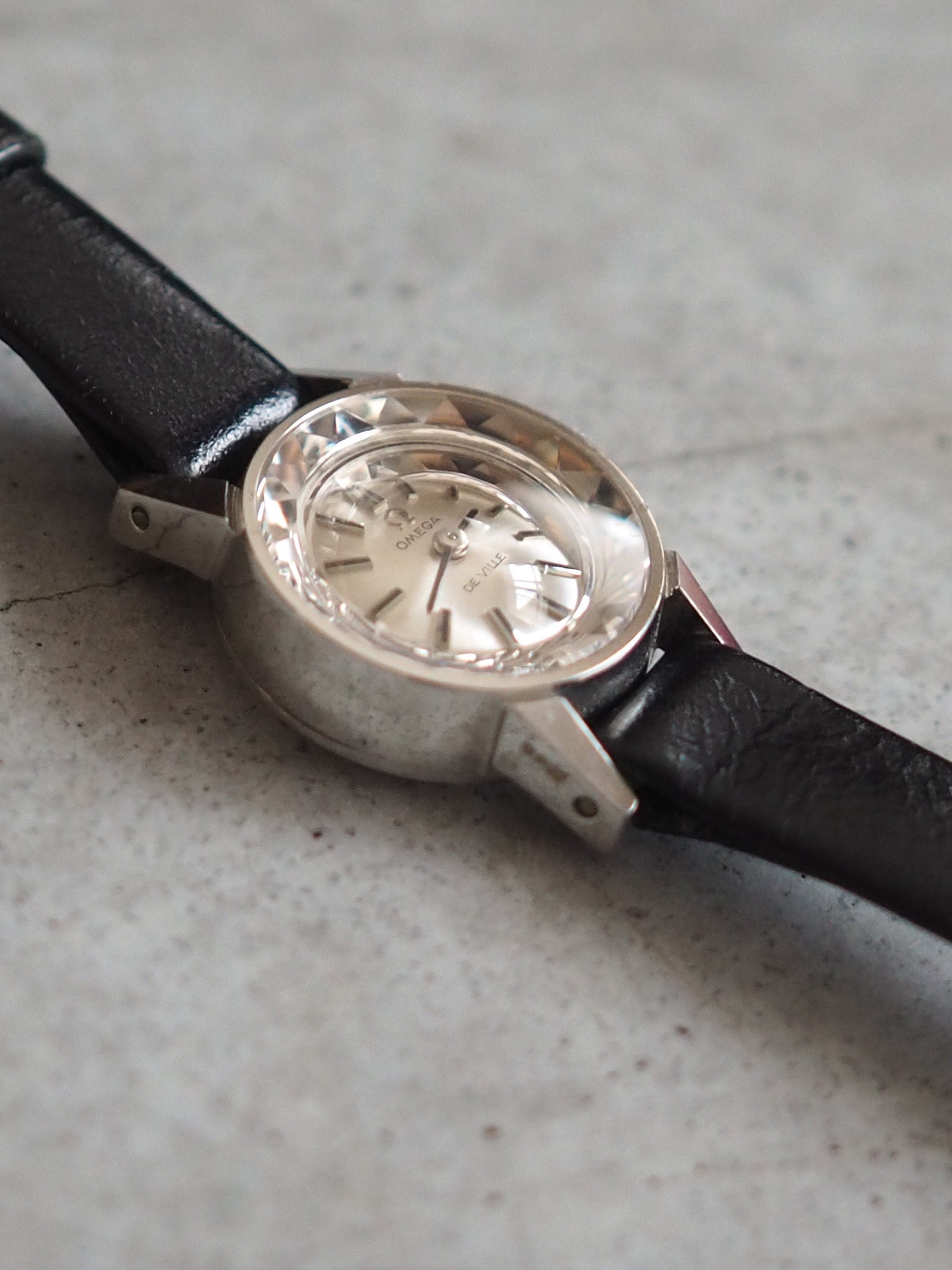 OMEGA DE VILLE Watch Silver Color Stainless steel Black Leather Ladies Vintage Antique Authentic