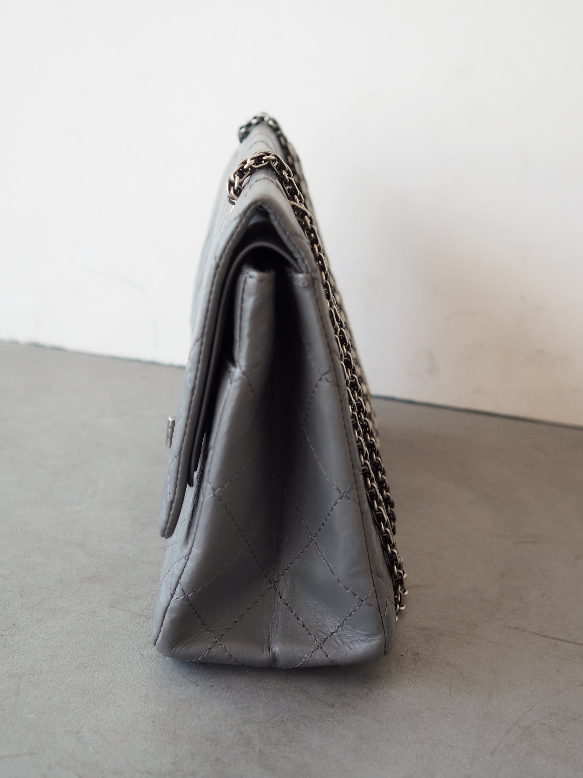 CHANEL 2.55 Frap Chain Shoulder Bag CC Logo Aged calfskin Matelasse Gray Vintage Authentic