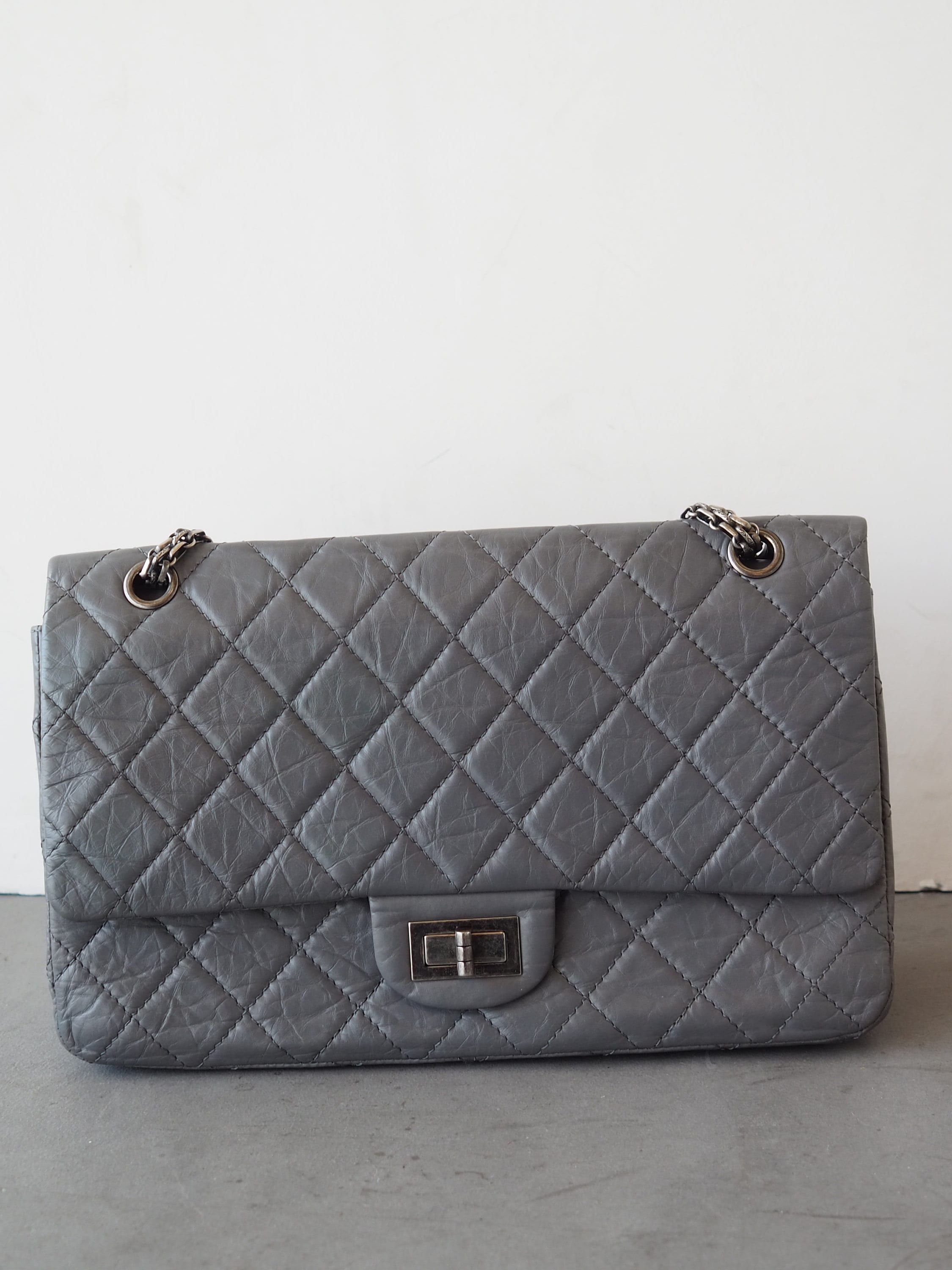 CHANEL 2.55 Frap Chain Shoulder Bag CC Logo Aged calfskin Matelasse Gray Vintage Authentic