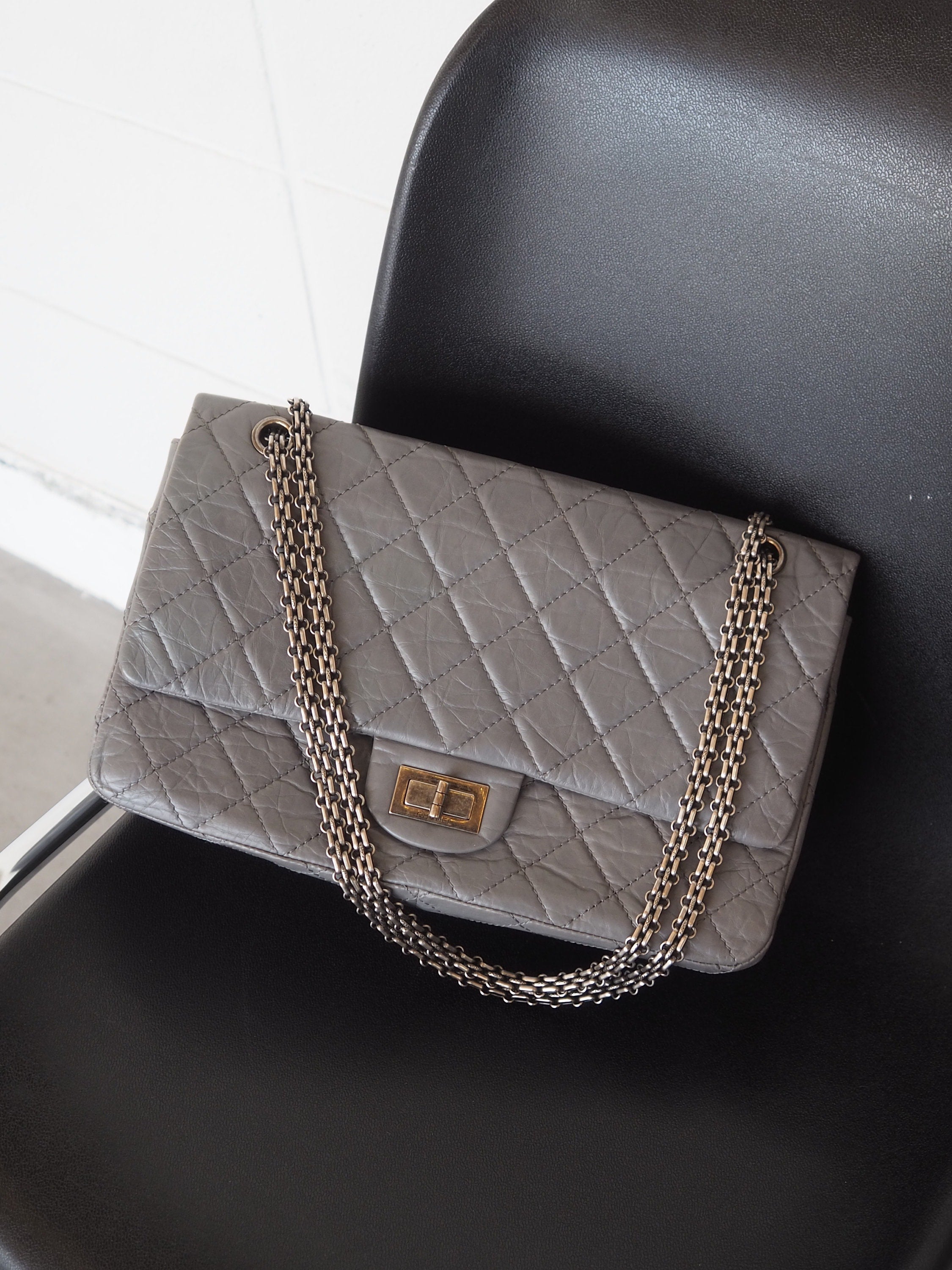 CHANEL 2.55 Frap Chain Shoulder Bag CC Logo Aged calfskin Matelasse Gray Vintage Authentic
