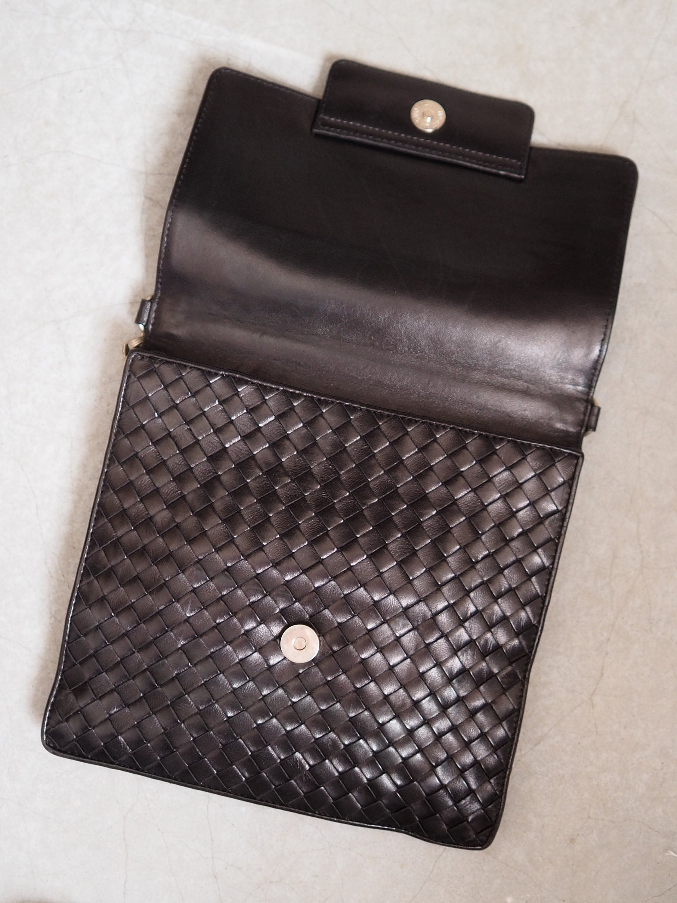 BOTTEGA VENETA Intrechart Shoulder bag Black Silver Chain Leather Vintage Authentic