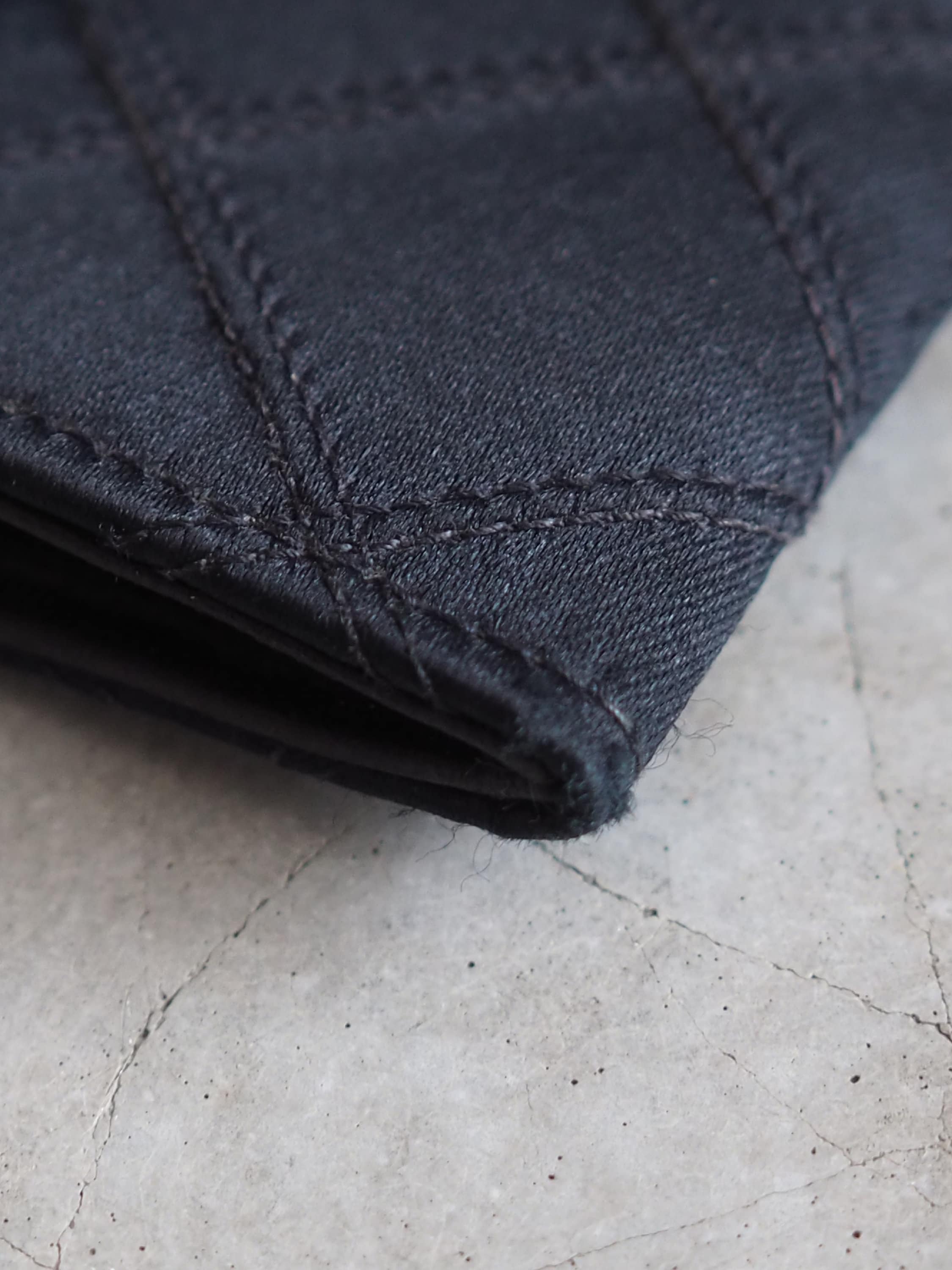 CHANEL COCO Compact Coin Purse CC Satin Matelassé Black Authentic Vintage