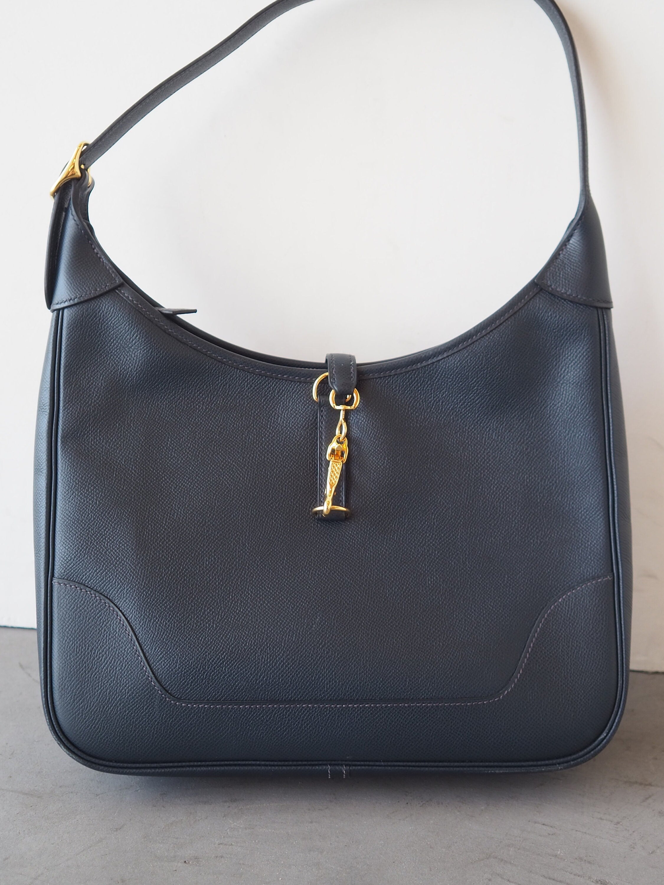 HERMES Trim 31 Handbag Blue Indigo Leather Couchevel Gold Metal Vintage Authentic