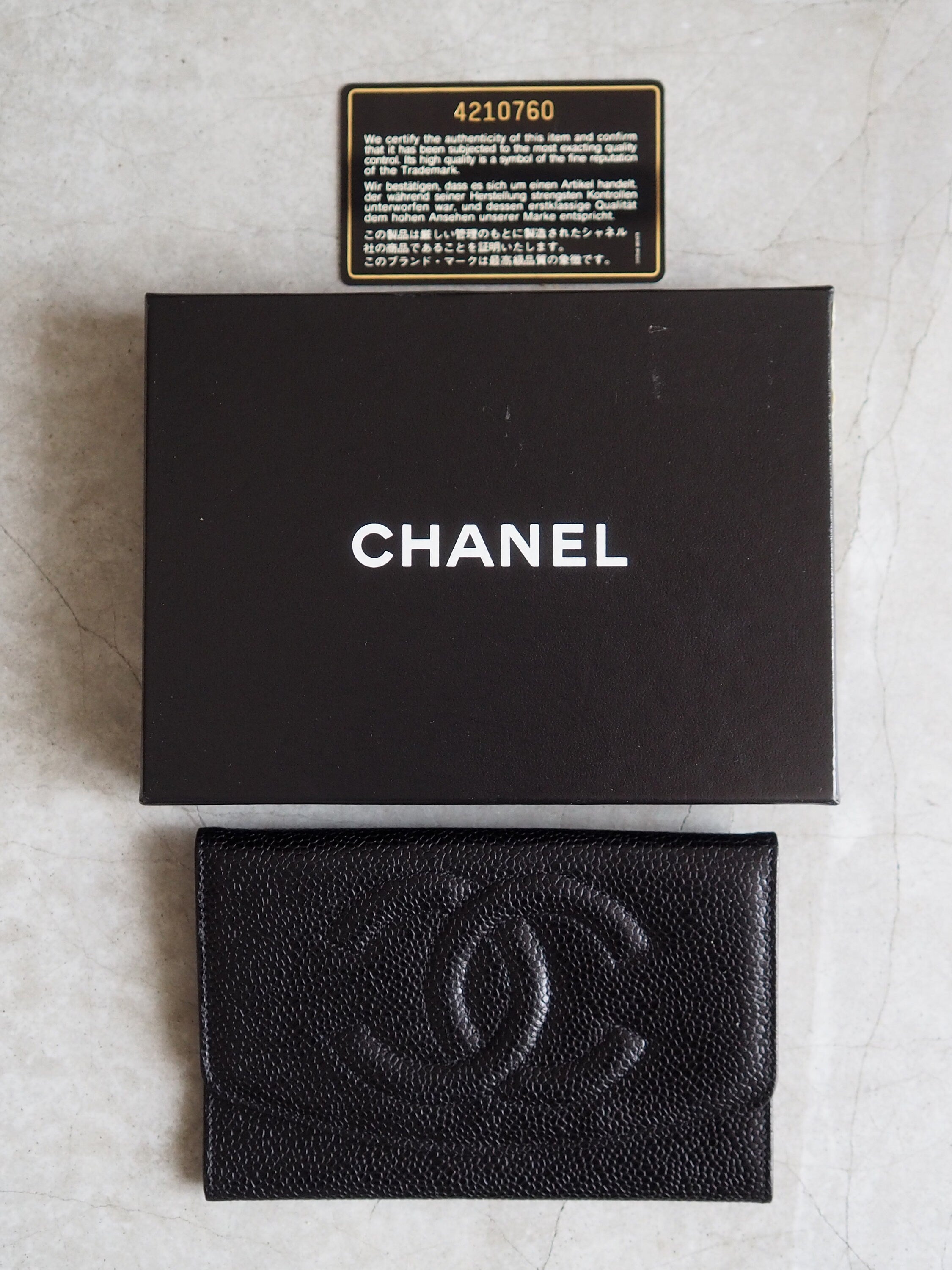 CHANEL Wallet Compact Purse Caviar Skin CC Leather Black Authentic Vintage