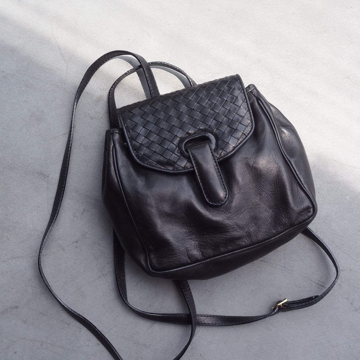 BOTTEGA VENETA イントレチャート ミニ バックパック