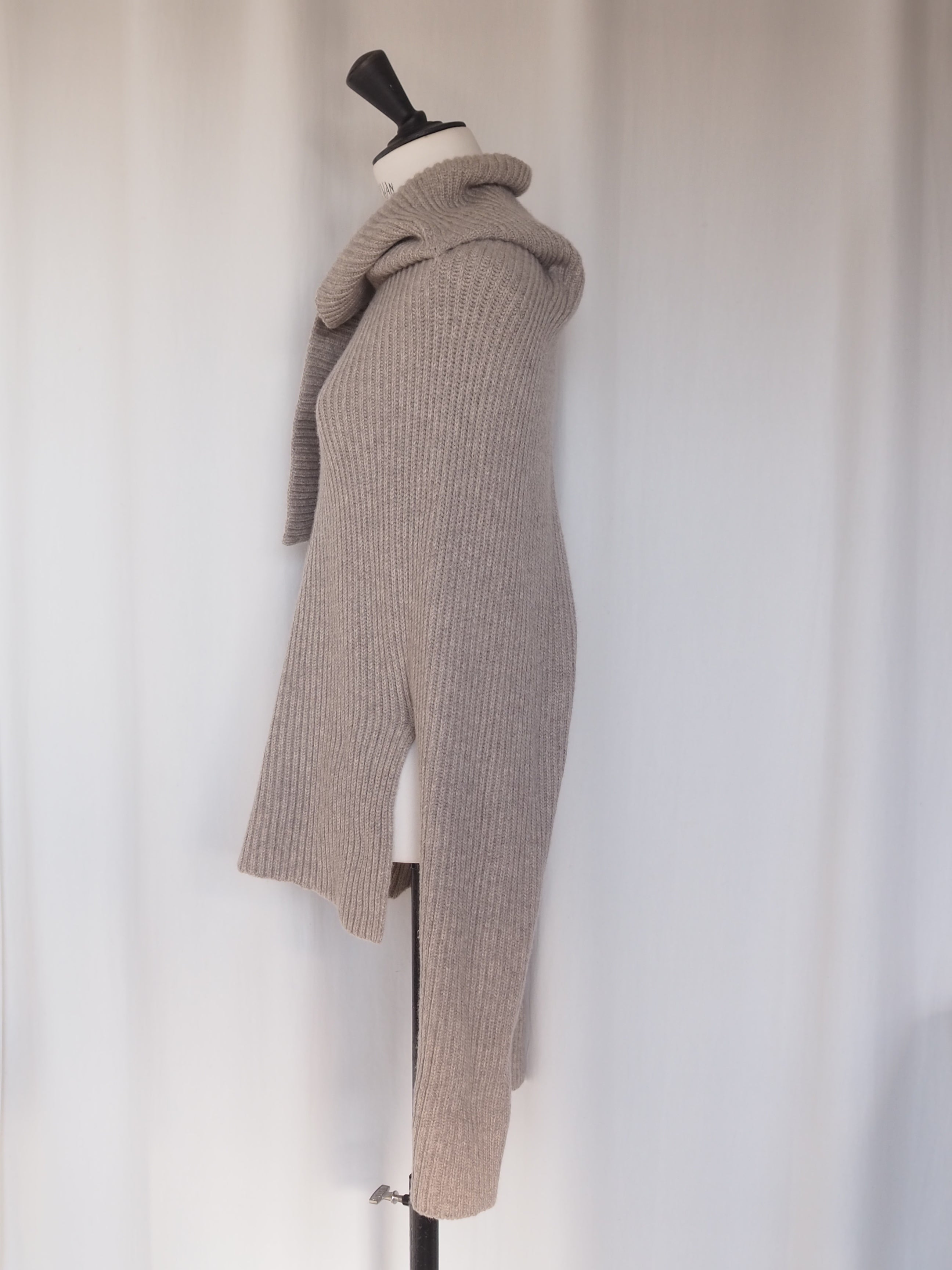 CÉLINE by Phoebe Philo Asymmetric Knit