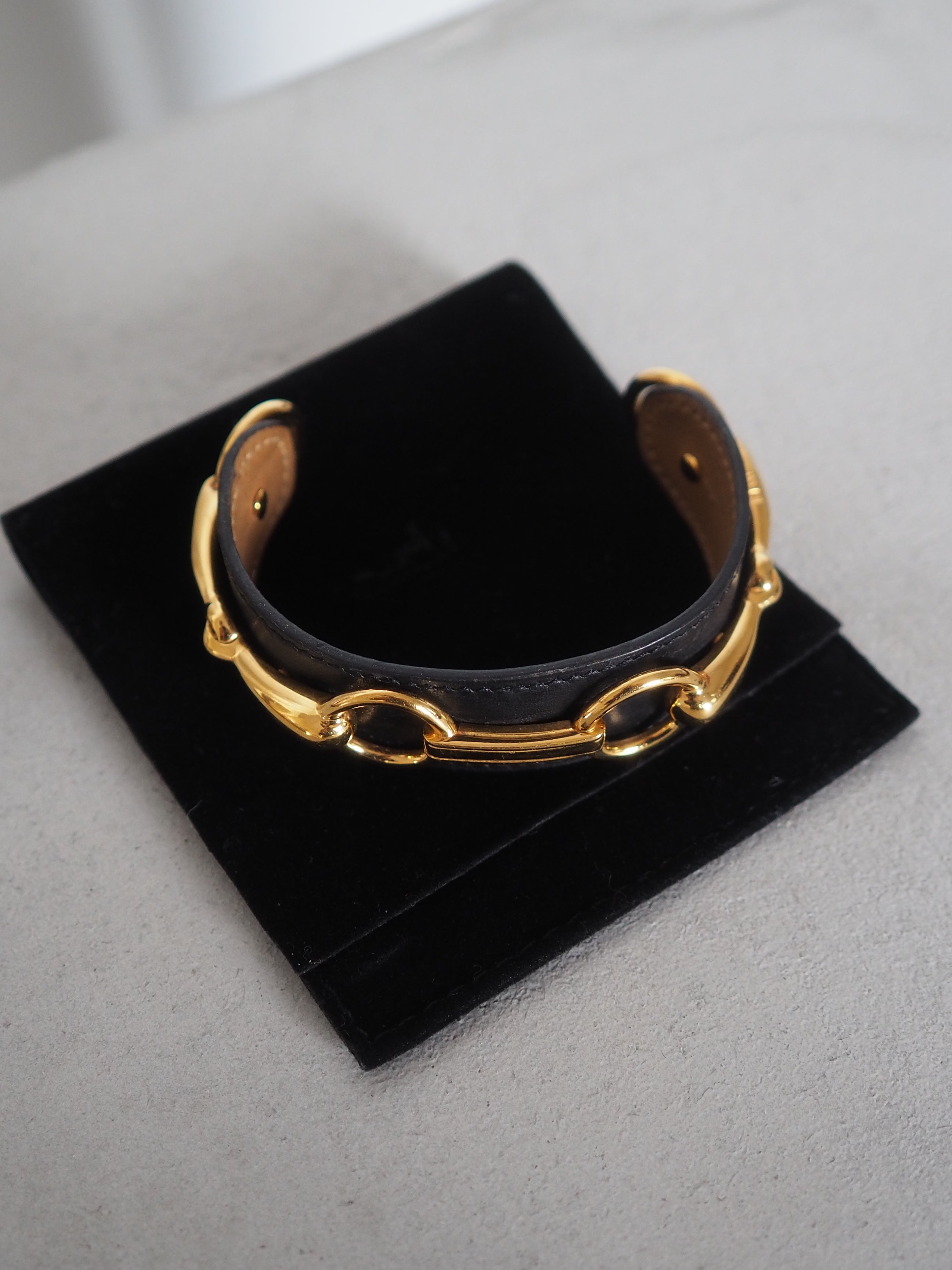 HERMES エルメス ホースビット バングル ゴールド ブラック HERMES エルメス ホースビット バングル ゴールド ブラック