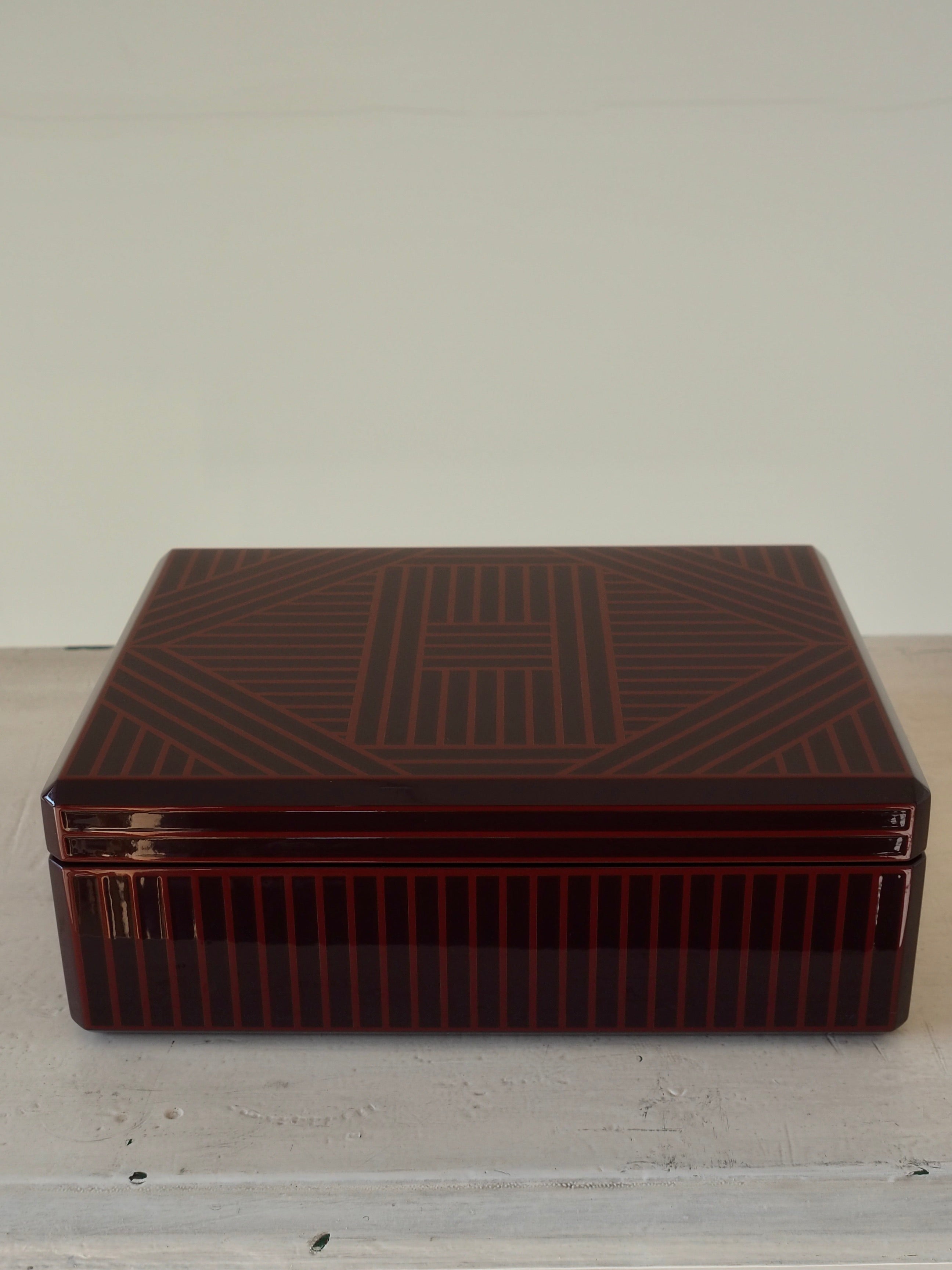 HERMÈS Facettes H Ruban Jewelry Box