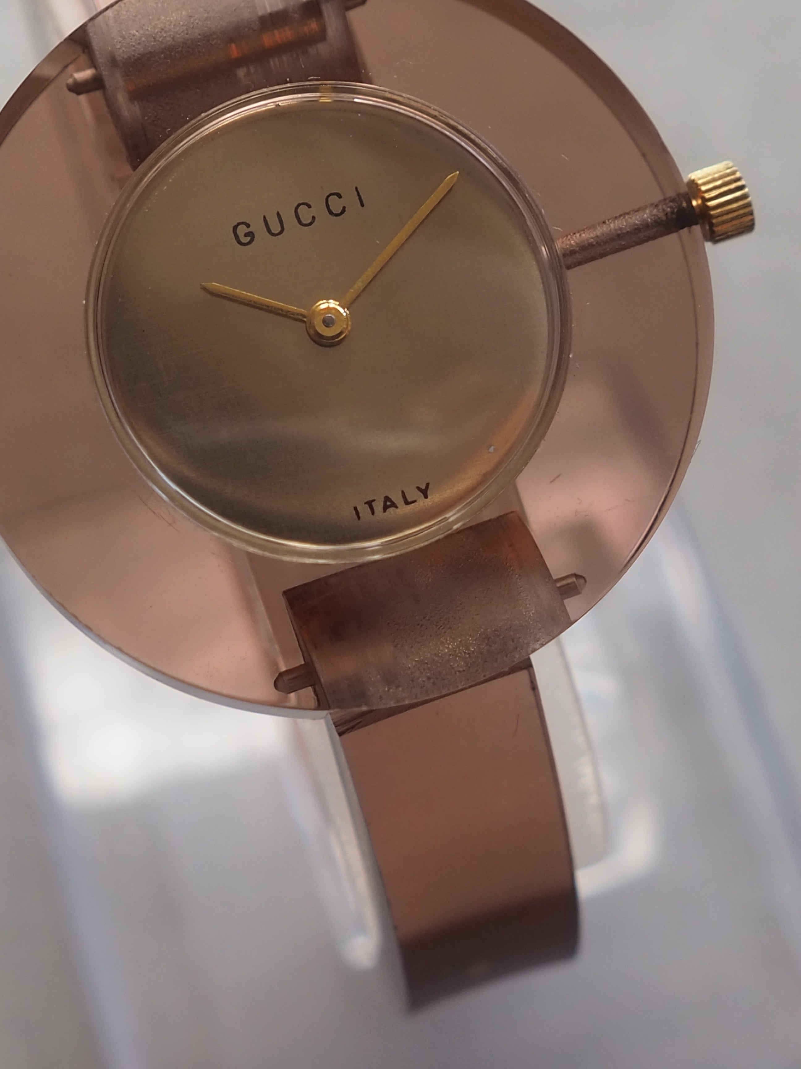 GUCCI グッチ クリア バングル ウォッチ 腕時計 手巻き レア ゴールド
