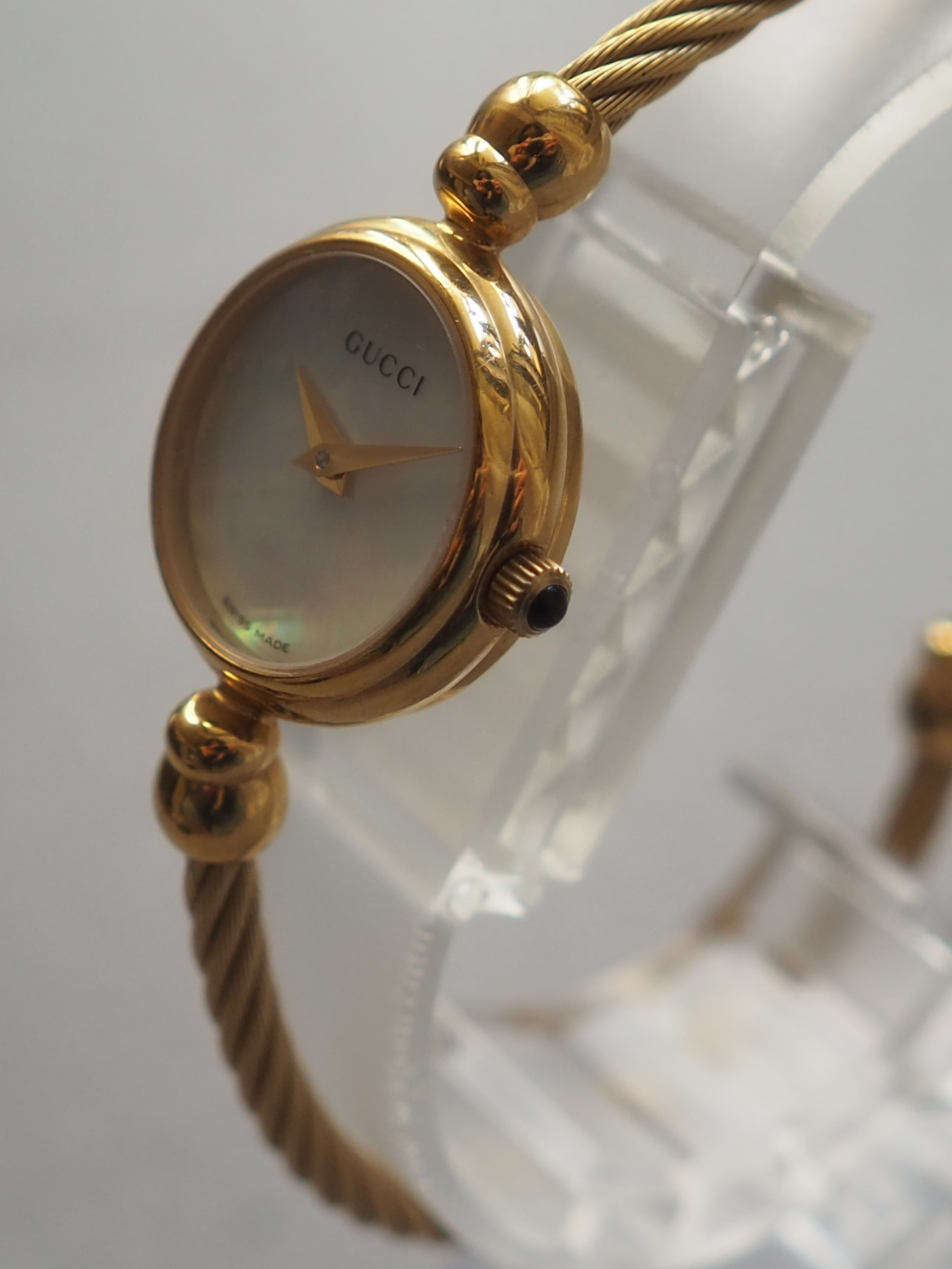 GUCCI グッチ シェル バングル ウォッチ 腕時計 ゴールド ヴィンテージ