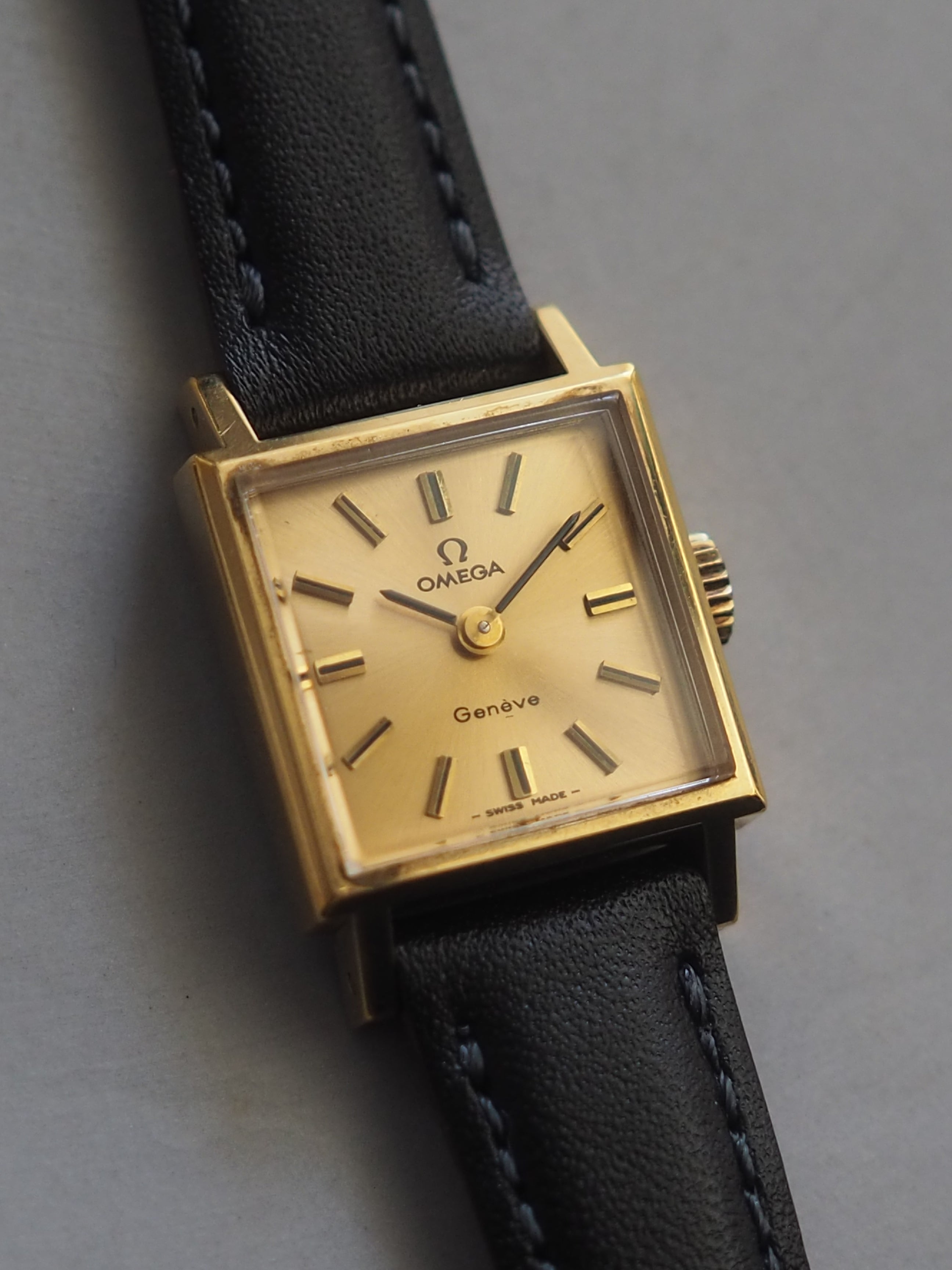 OMEGA オメガ Geneve ジュネーブ スクエア ウォッチ 腕時計 ゴールド