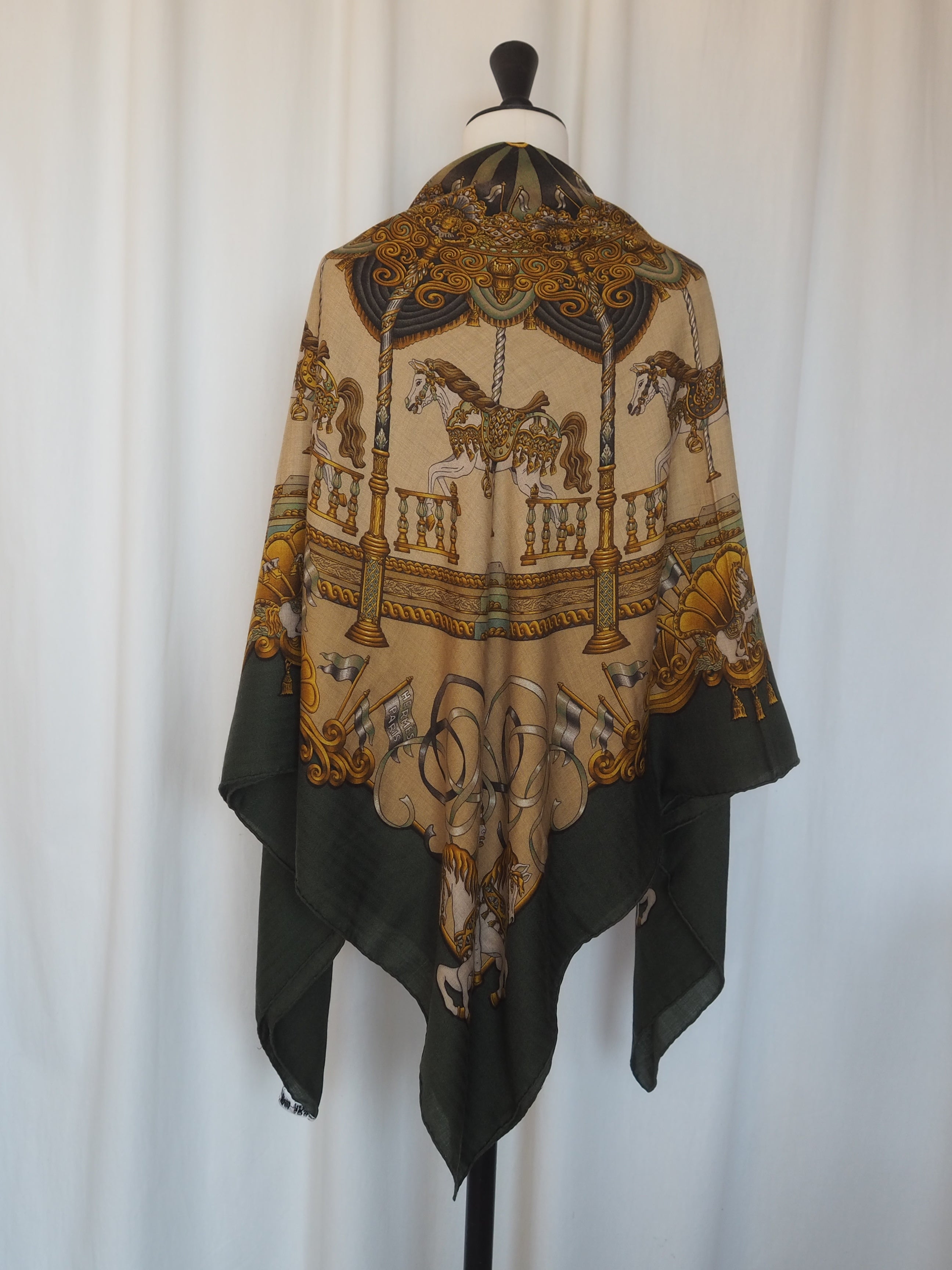 HERMÈS LUNA PARK Carré Géant 140 Cashmere Silk Scarf