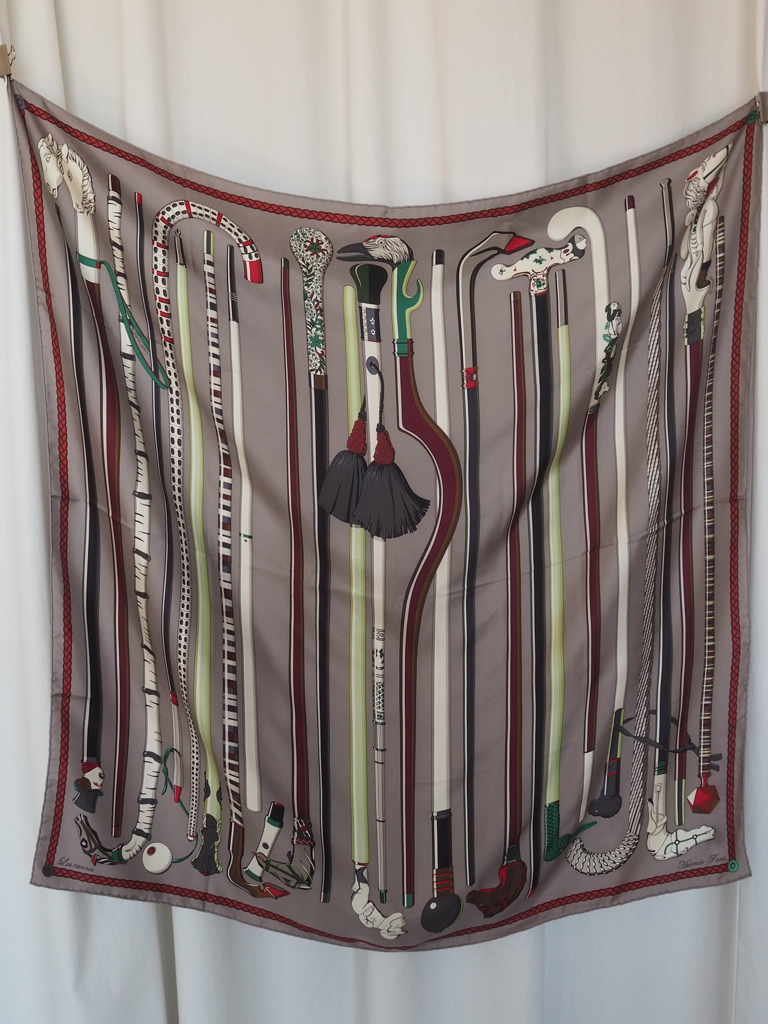 HERMÈS LE CANNES Carré 90 Silk Scarf