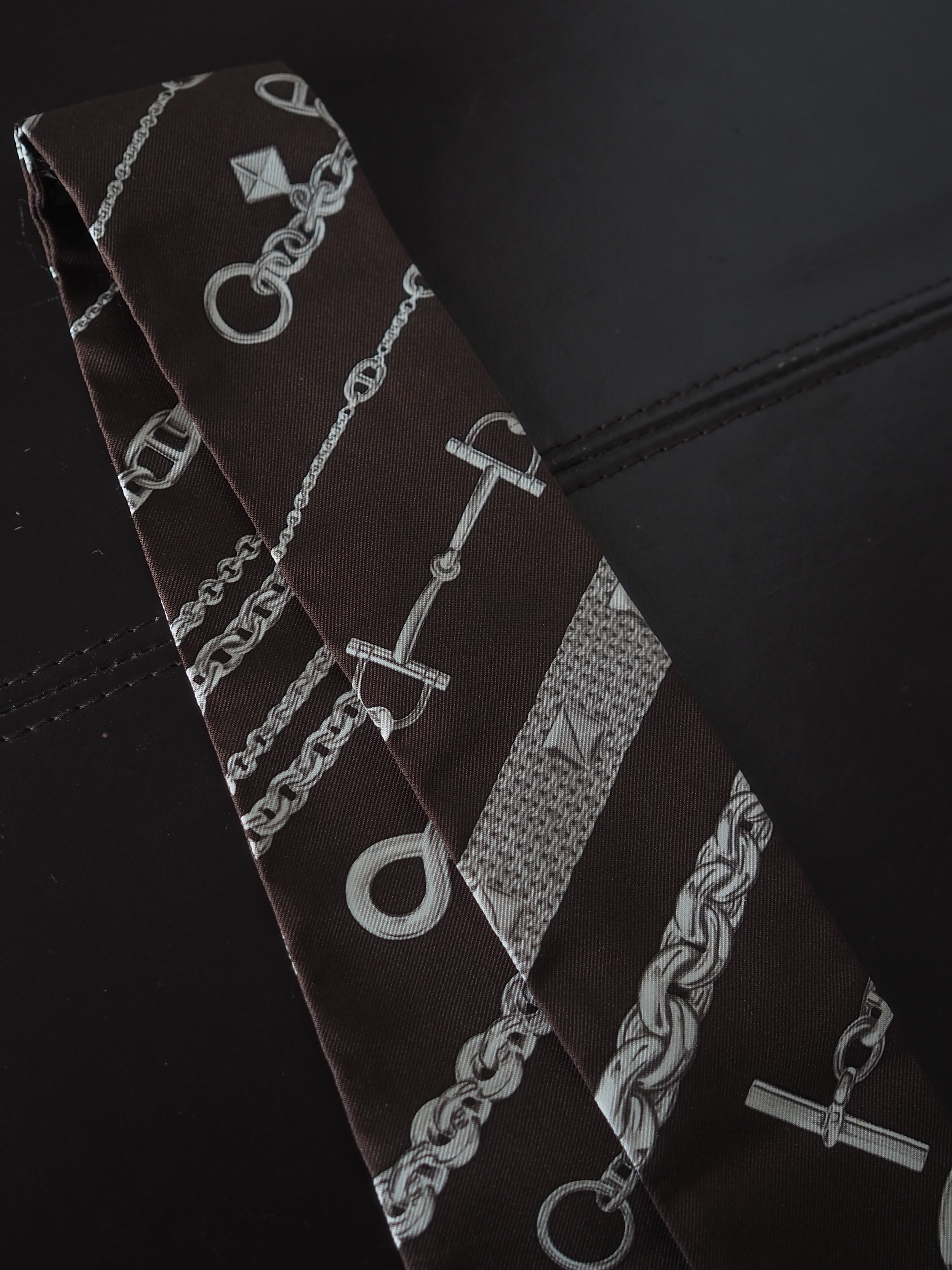 HERMES エルメス ツイリー シェーヌダンクル スカーフ シルク ブラウン