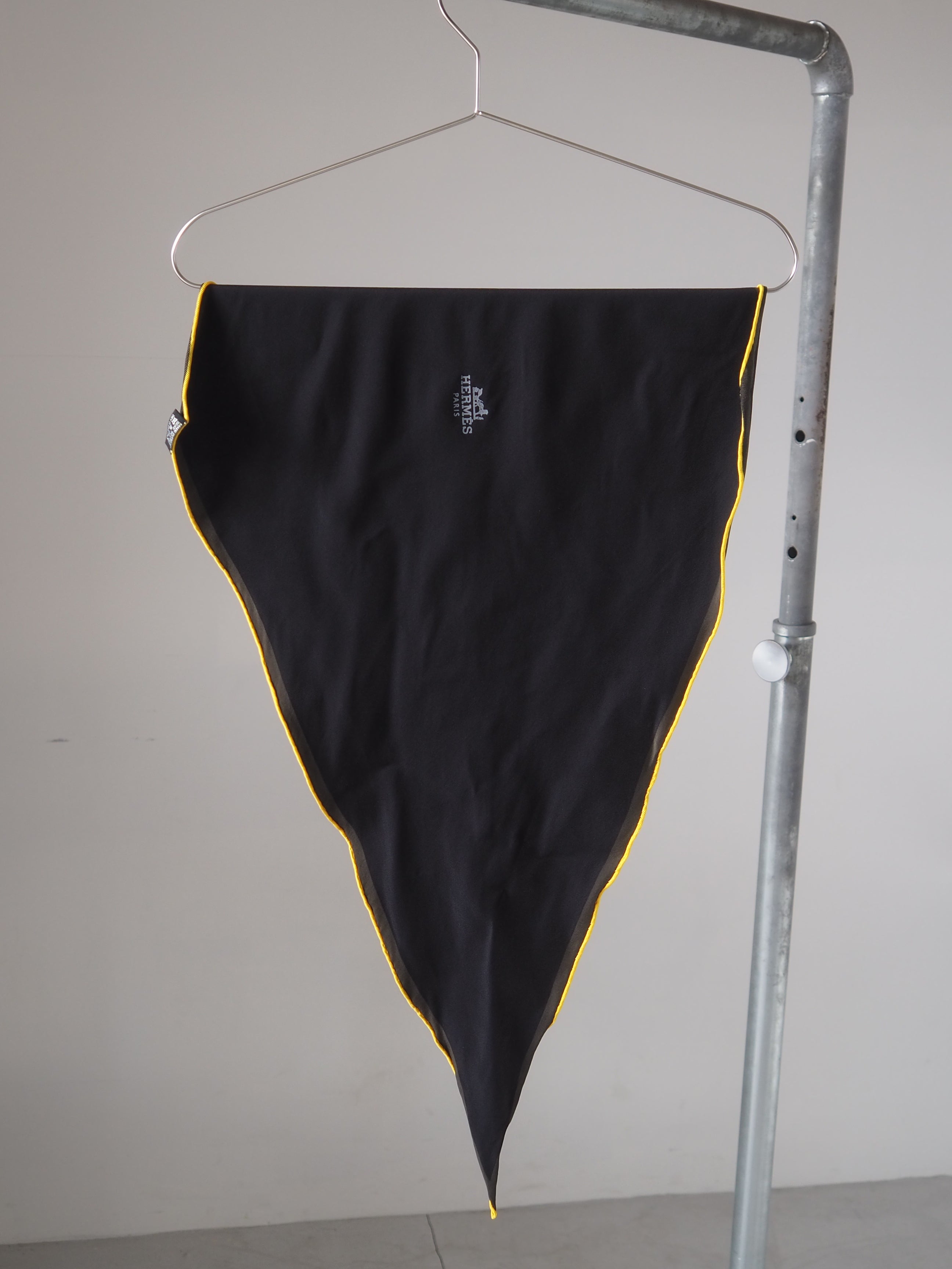 HERMES エルメス ロザンジュ スカーフ シルク ブラック カーキ