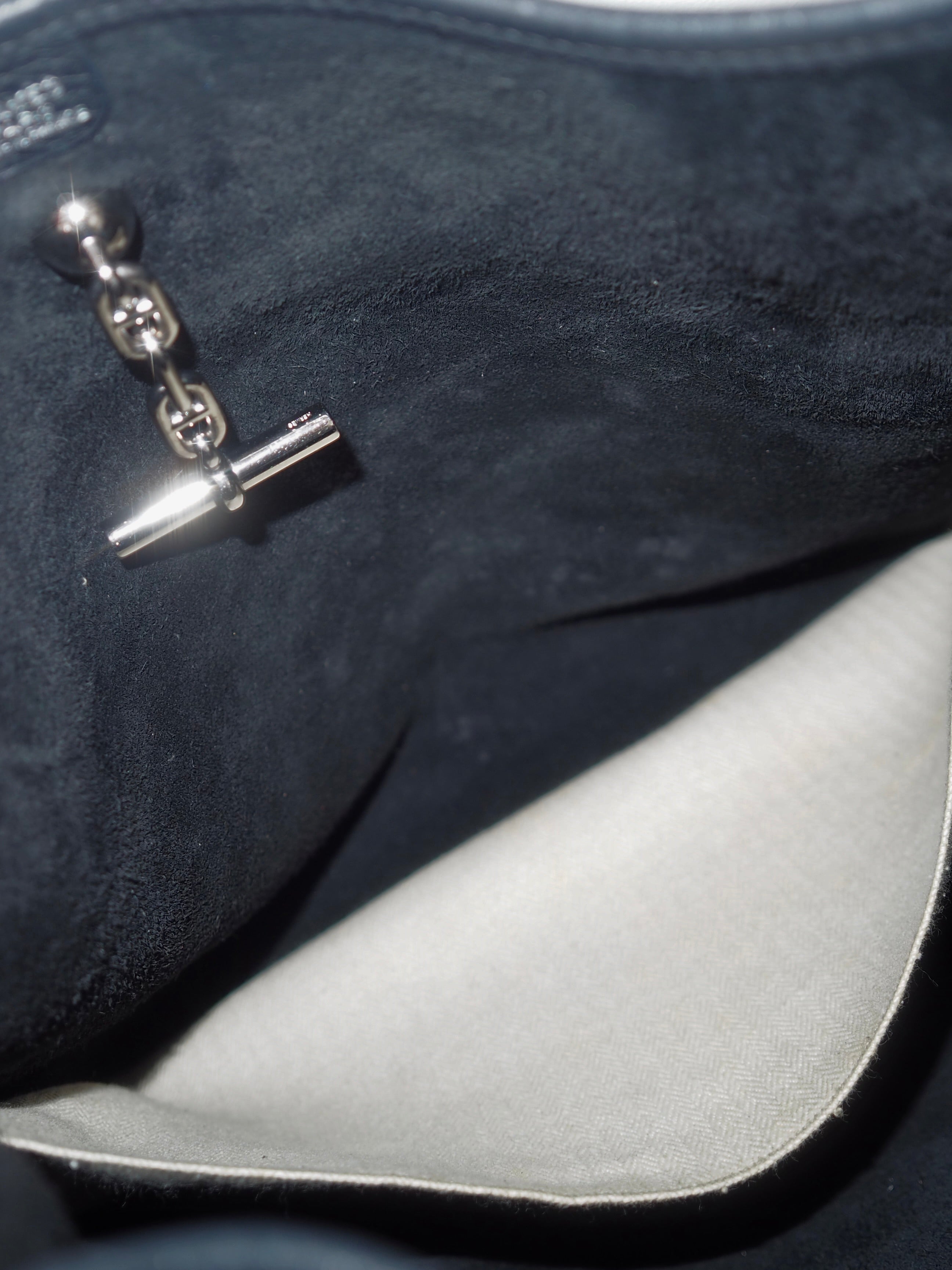 HERMÈS Vespa GM Shoulder Bag