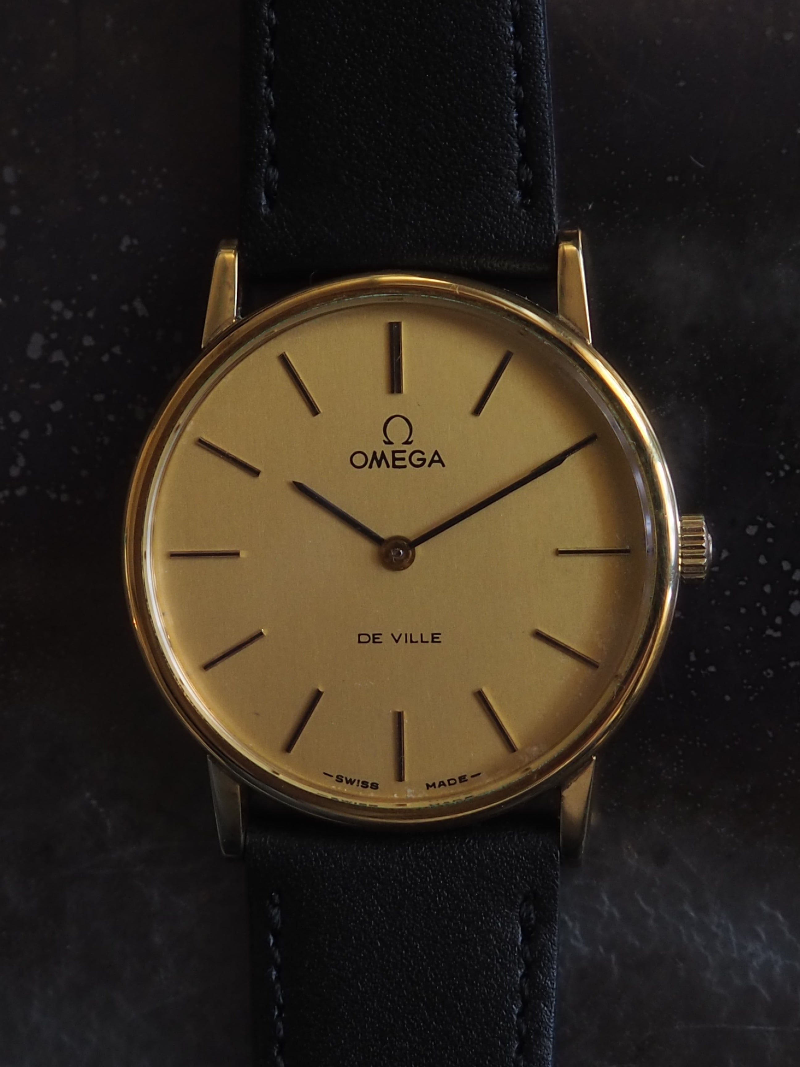 OMEGA De Ville Round Watch