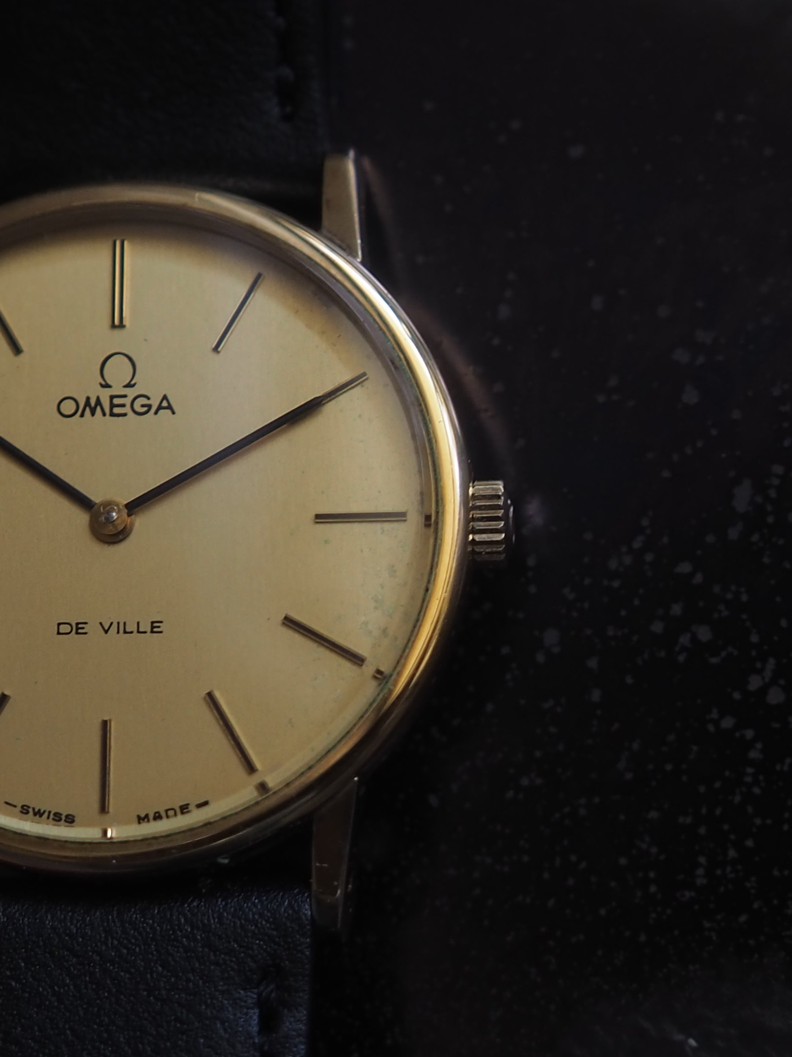 OMEGA De Ville Round Watch