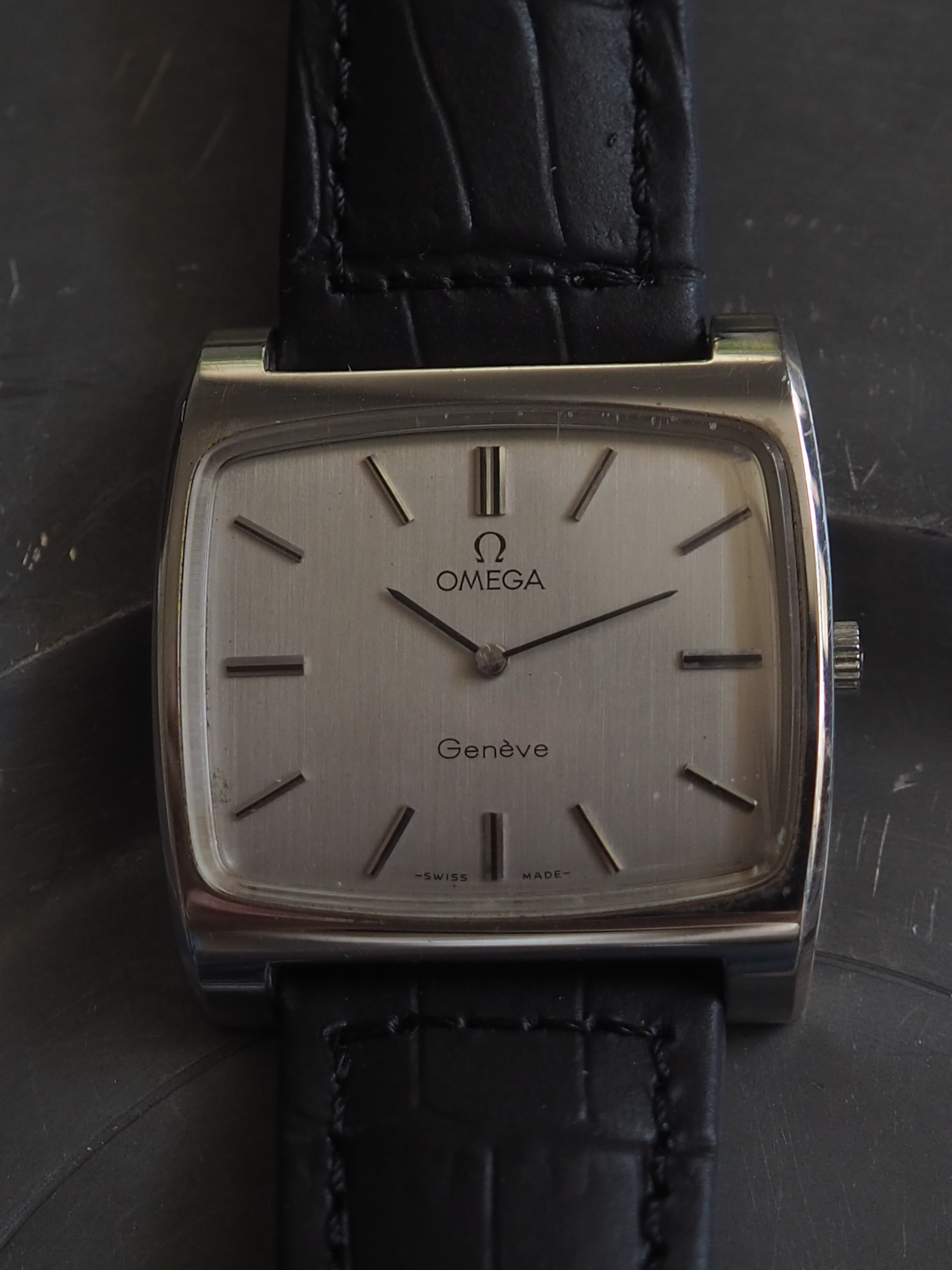 OMEGA Genève TV case Watch