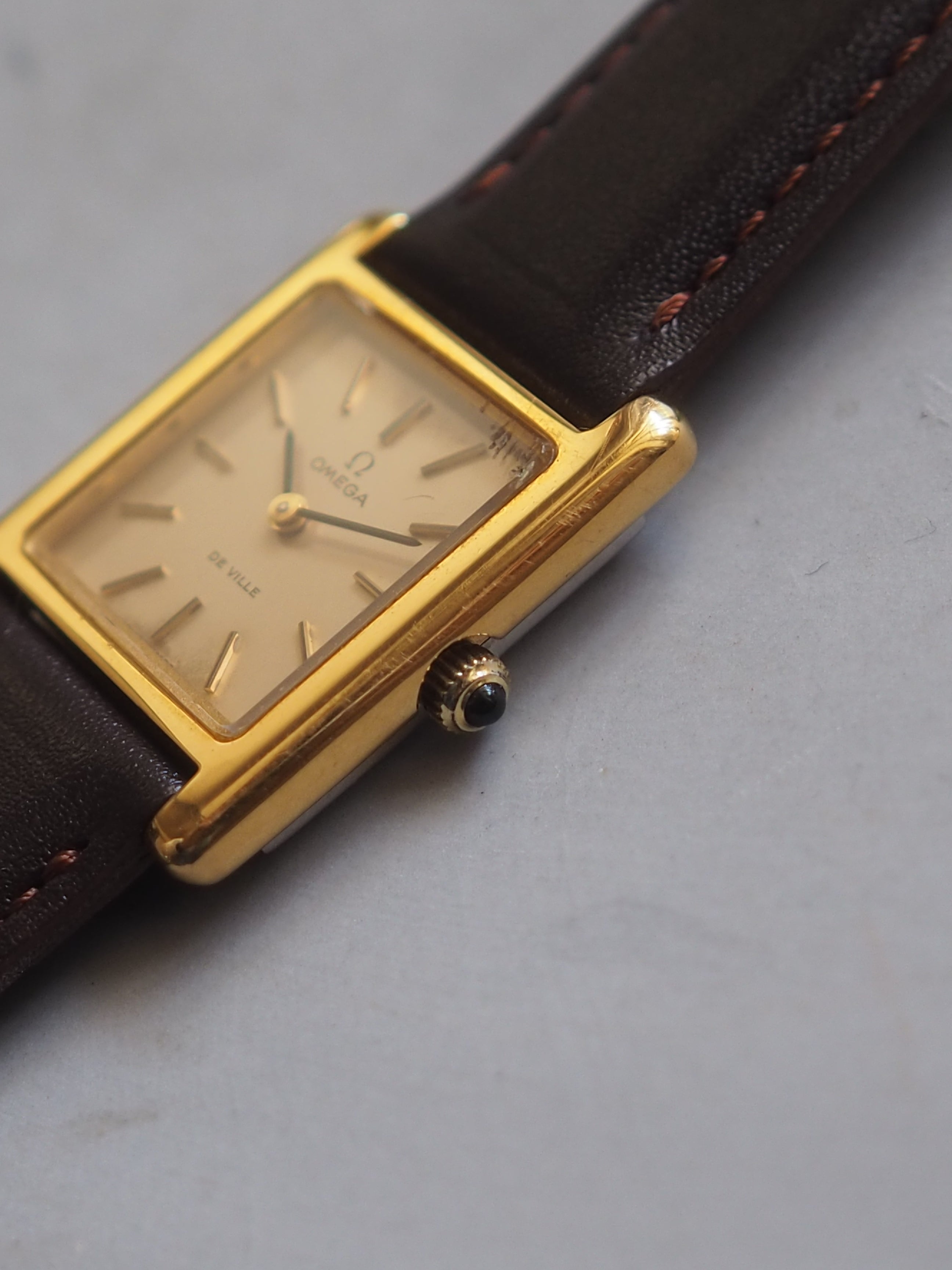 OMEGA Genève Square Watch