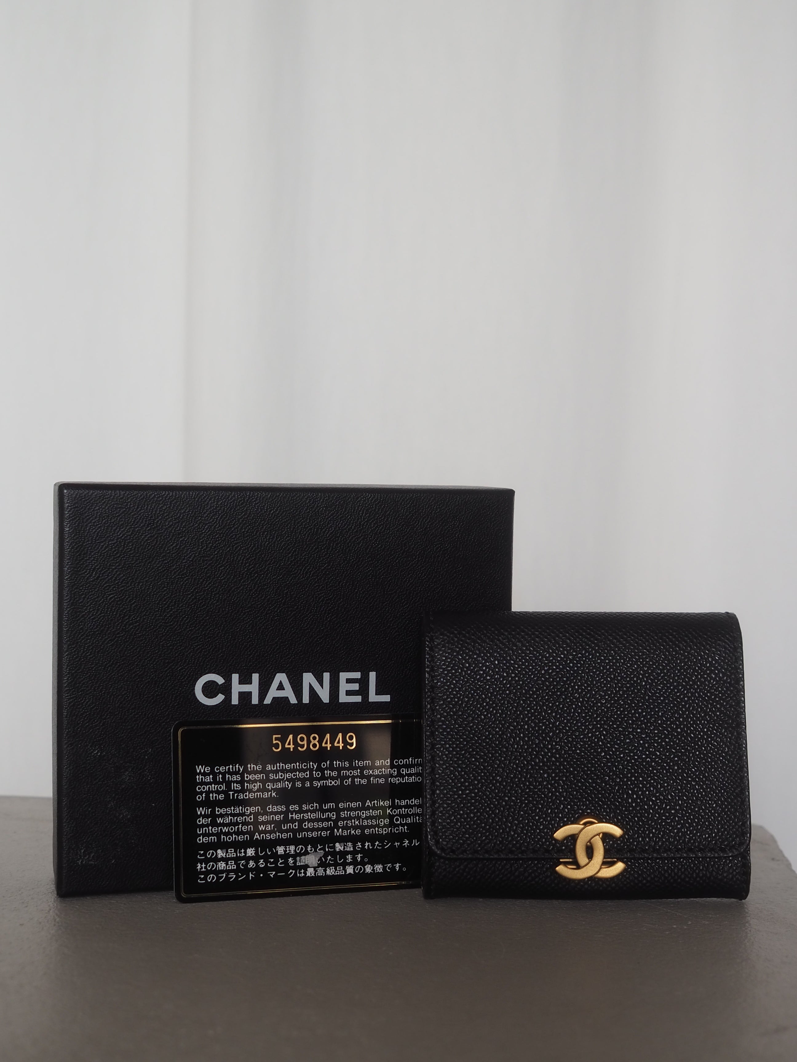 CHANEL コンパクト財布 ココマーク  スモールウォレット CHANEL（シャネル） ココマーク ラッキーフラワー 三つ折り財布
