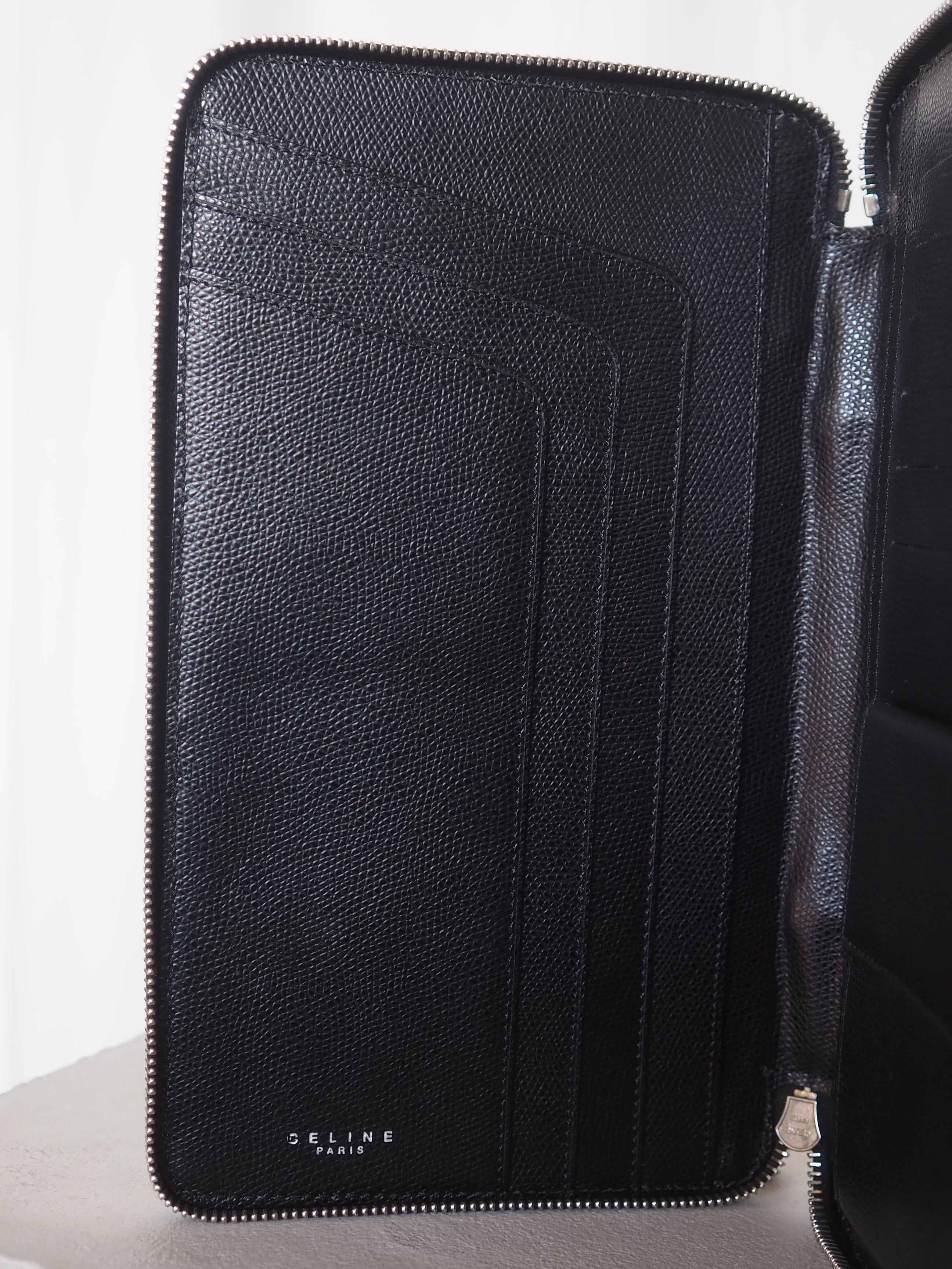 CELINE Passport case