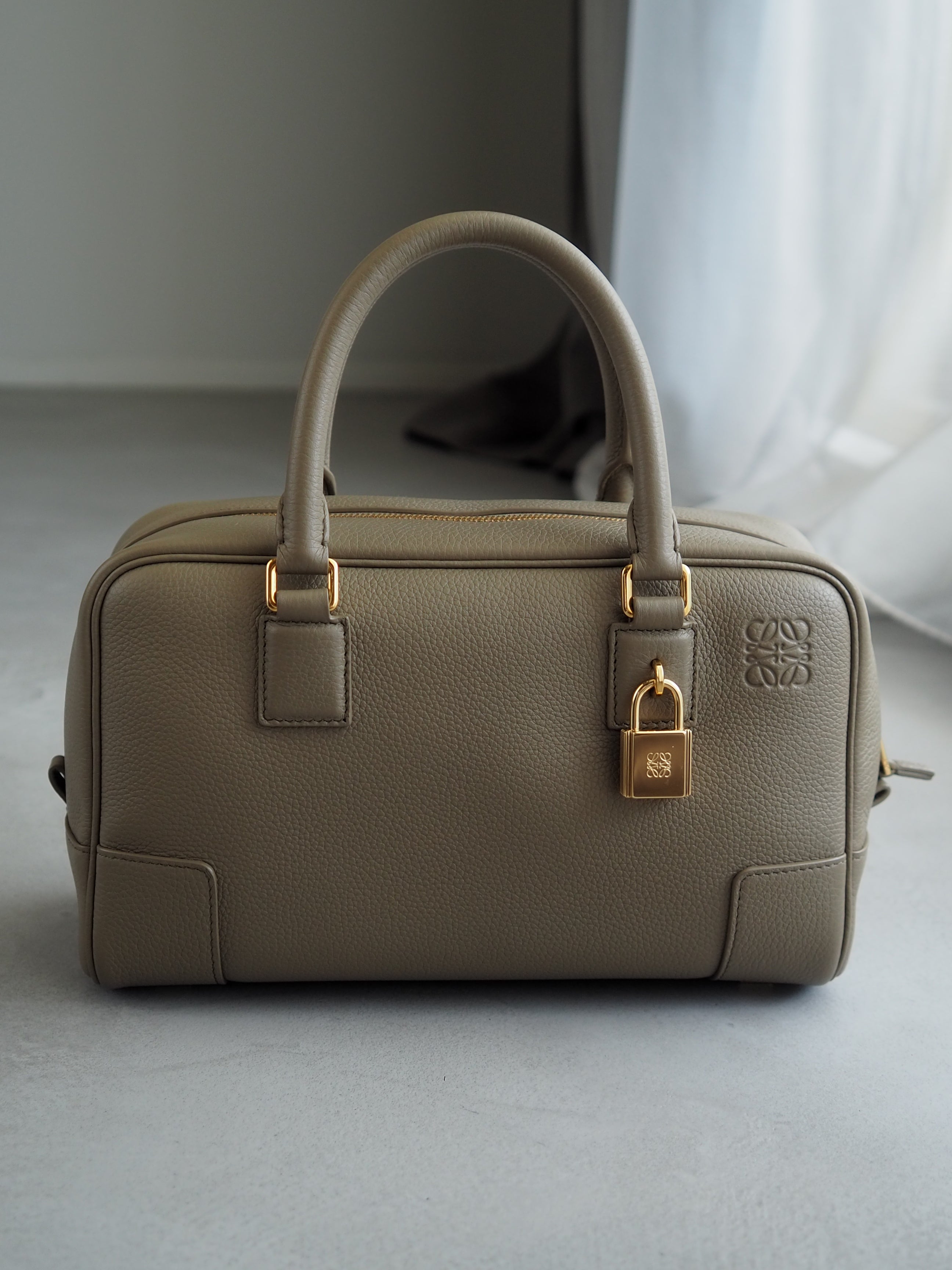 LOEWE アマソナ 23 2way ハンド バッグ