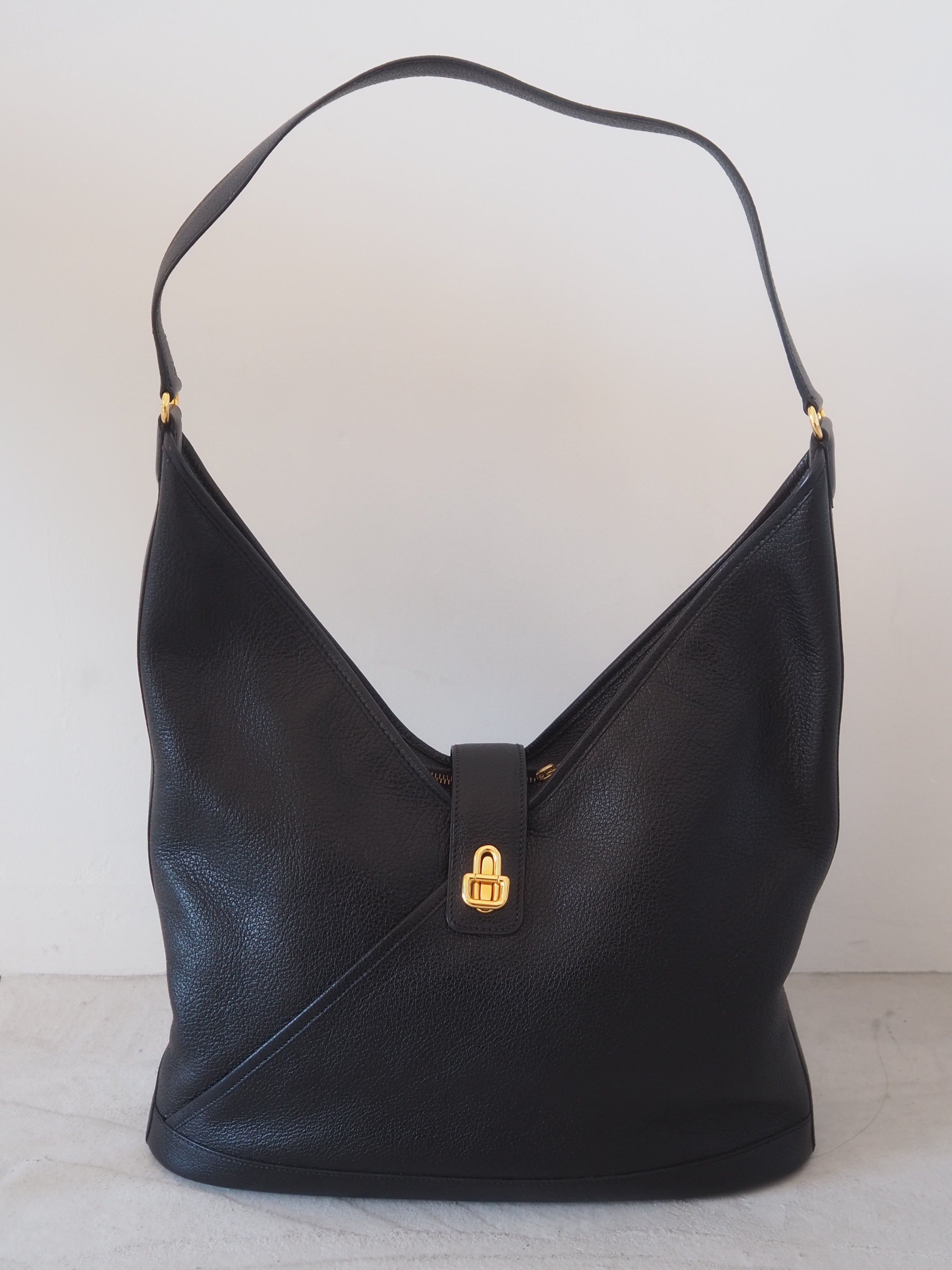 HERMÈS Dosuka Shoulder Bag