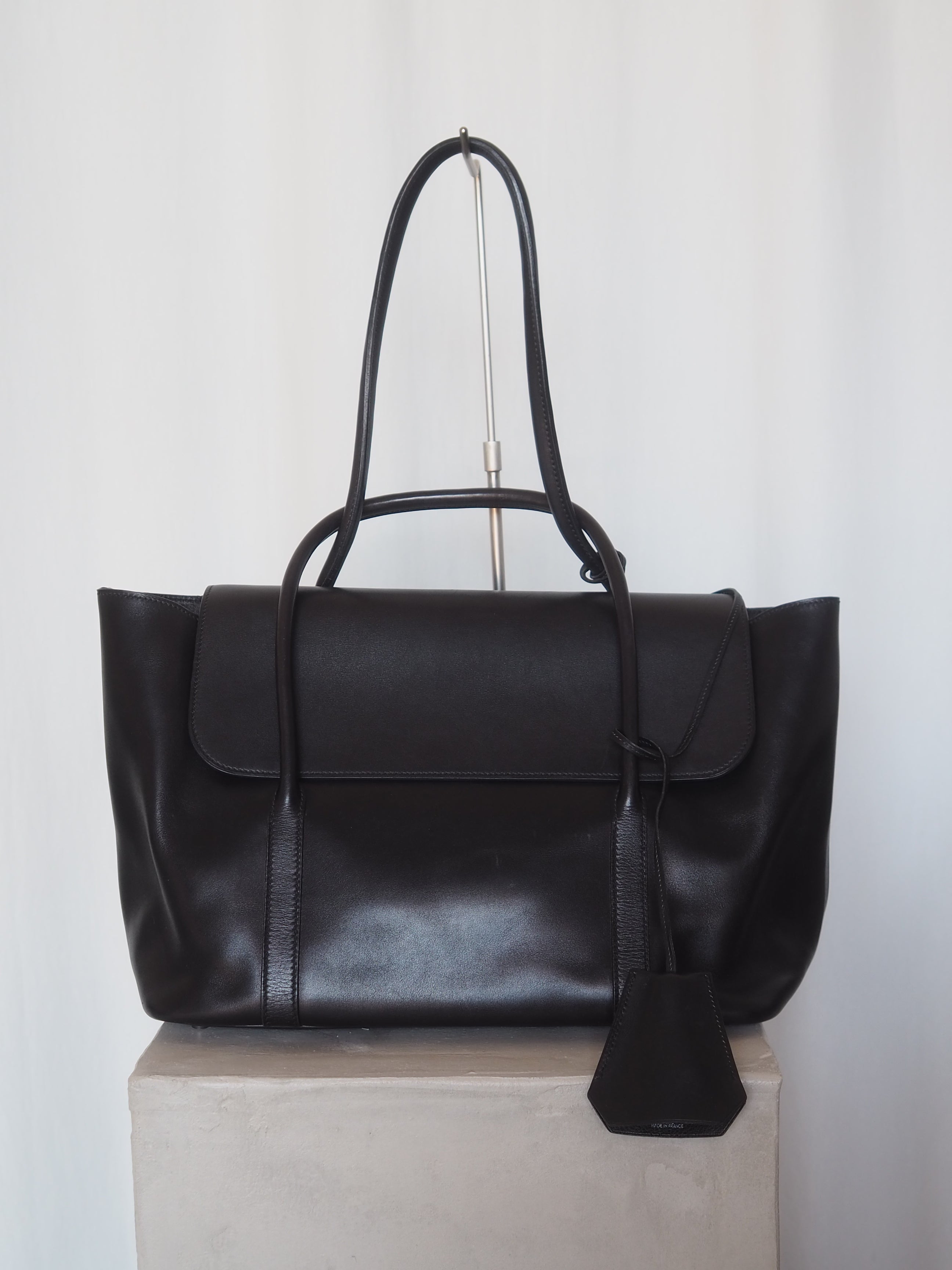 ✨希少・美品✨HERMES タンクトップ マルジェラ期 ブラック シルク混 HERMES エルメス マルジェラ期 イニシャル バッグ レザー ブラック